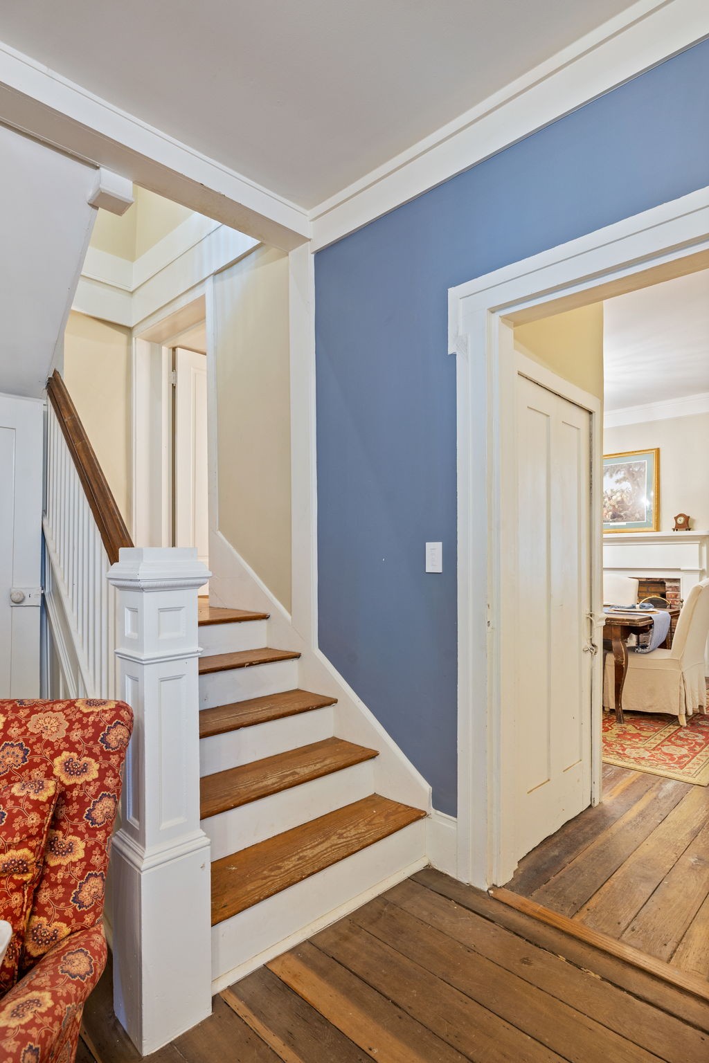 415 W 9th St