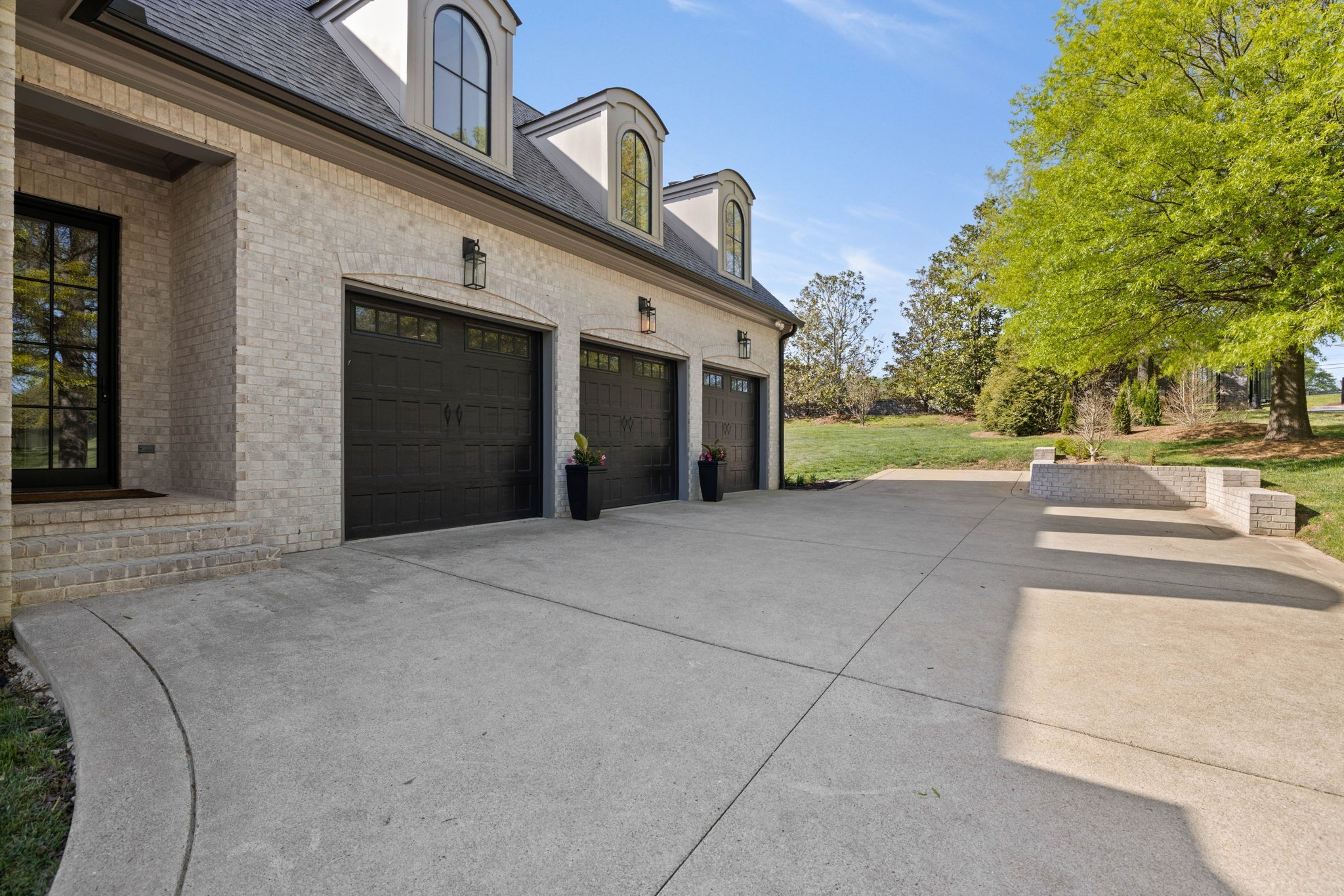 9540 Sunbeam Ct