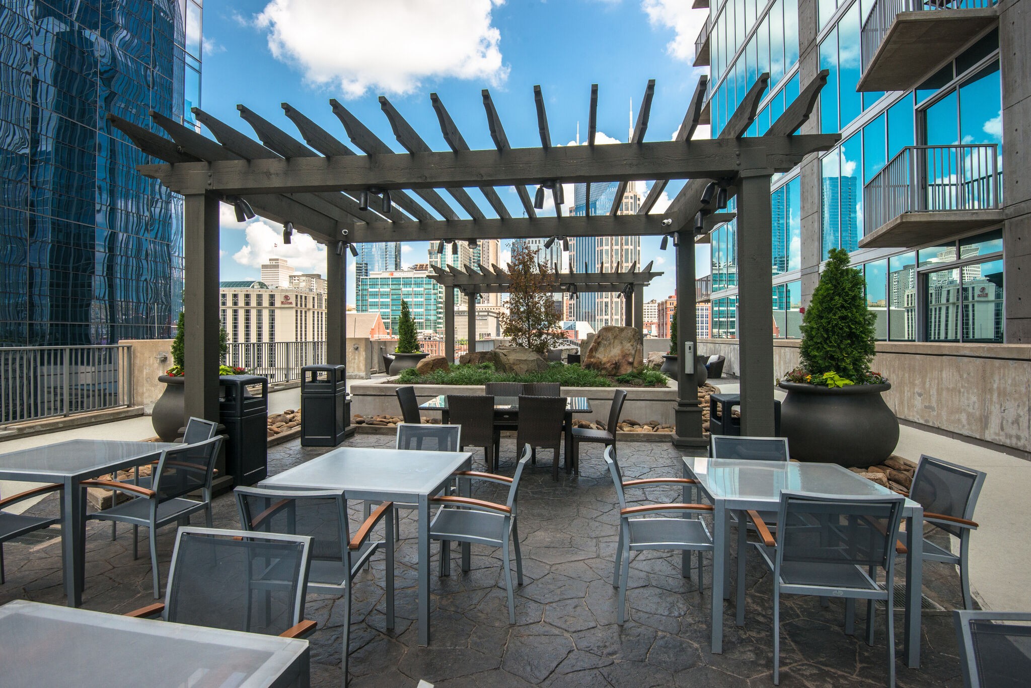 301 Demonbreun St Unit: 814