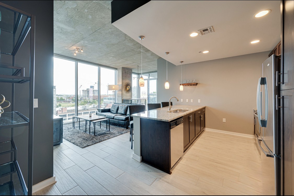 301 Demonbreun St Unit: 814