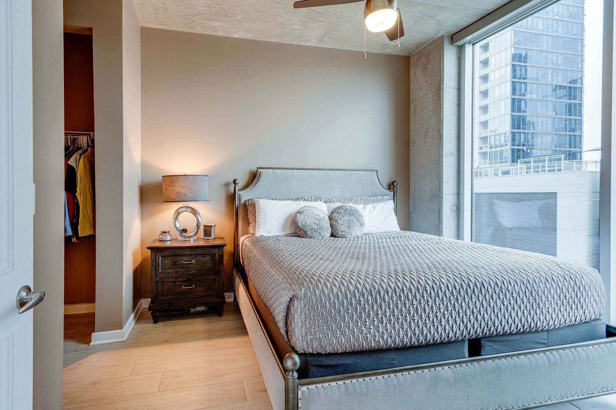 301 Demonbreun St Unit: 814