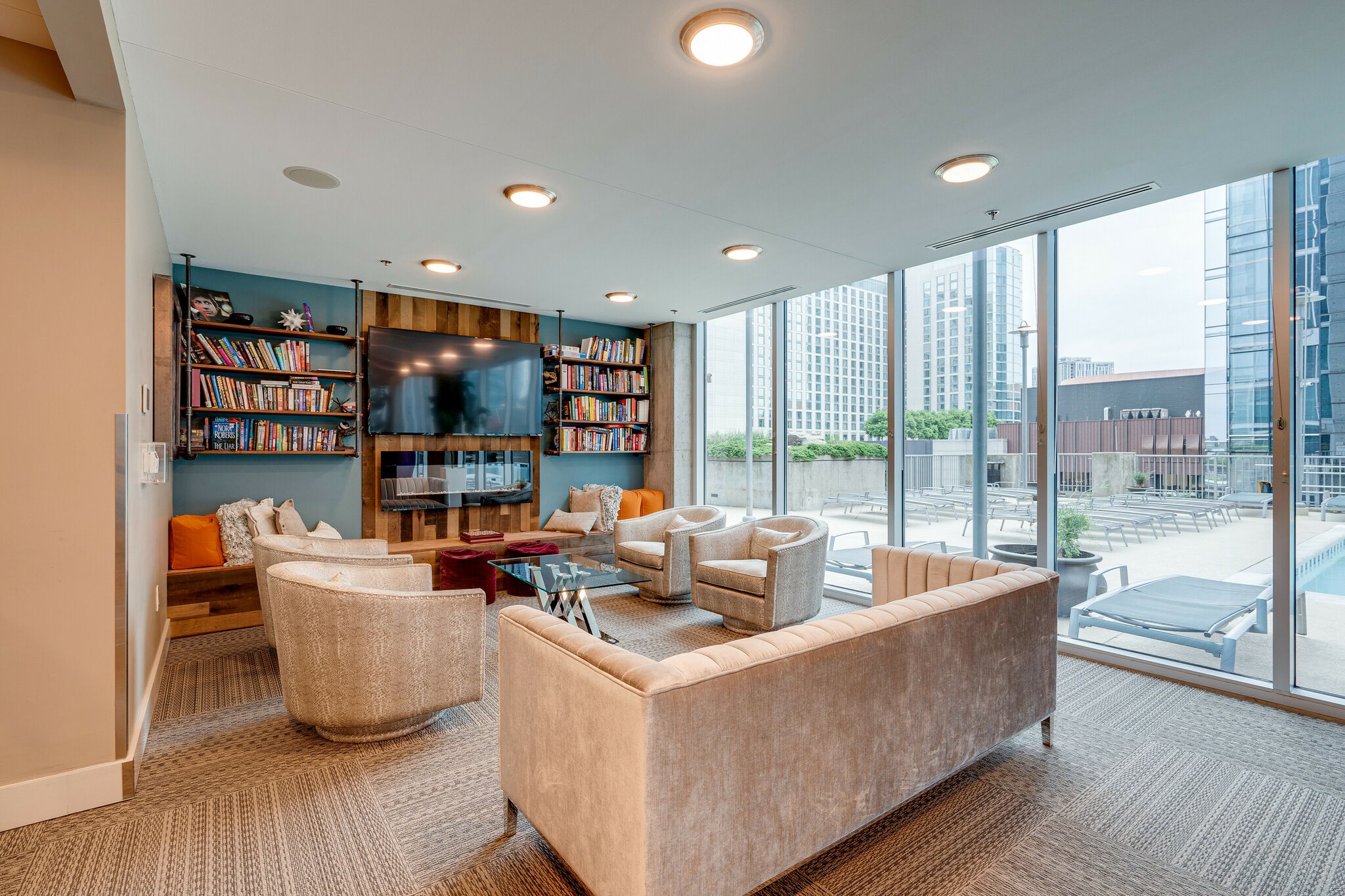 301 Demonbreun St Unit: 814