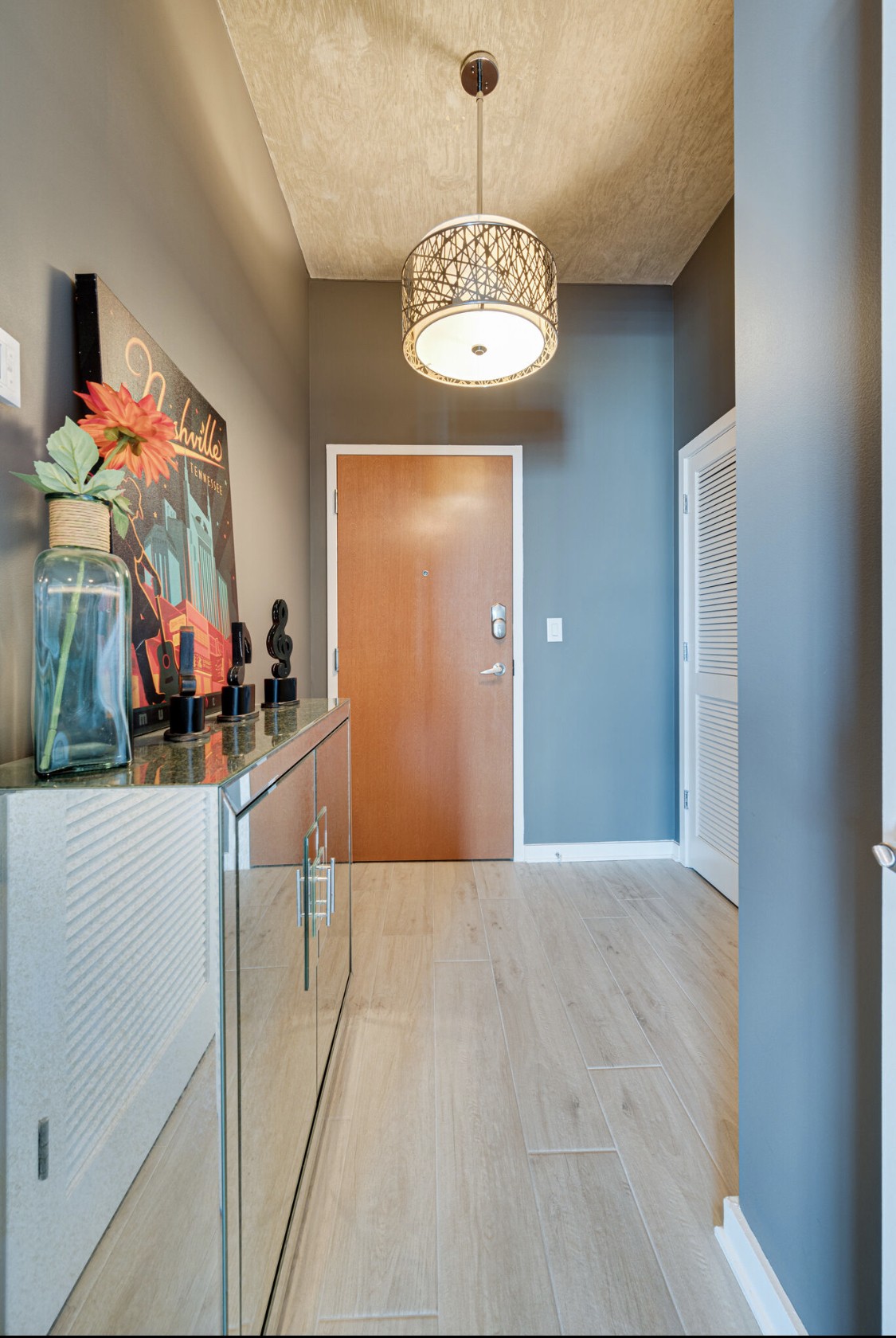 301 Demonbreun St Unit: 814