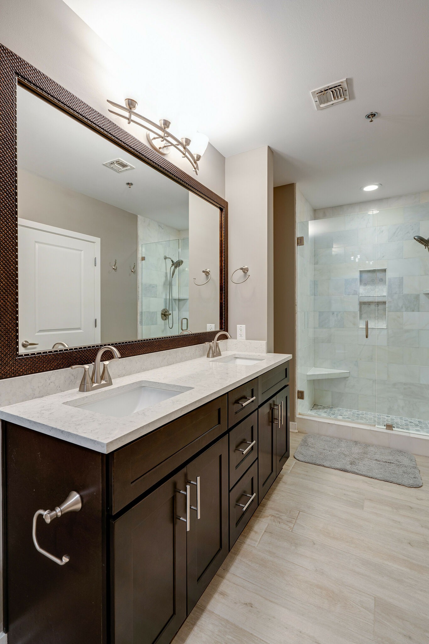 301 Demonbreun St Unit: 814