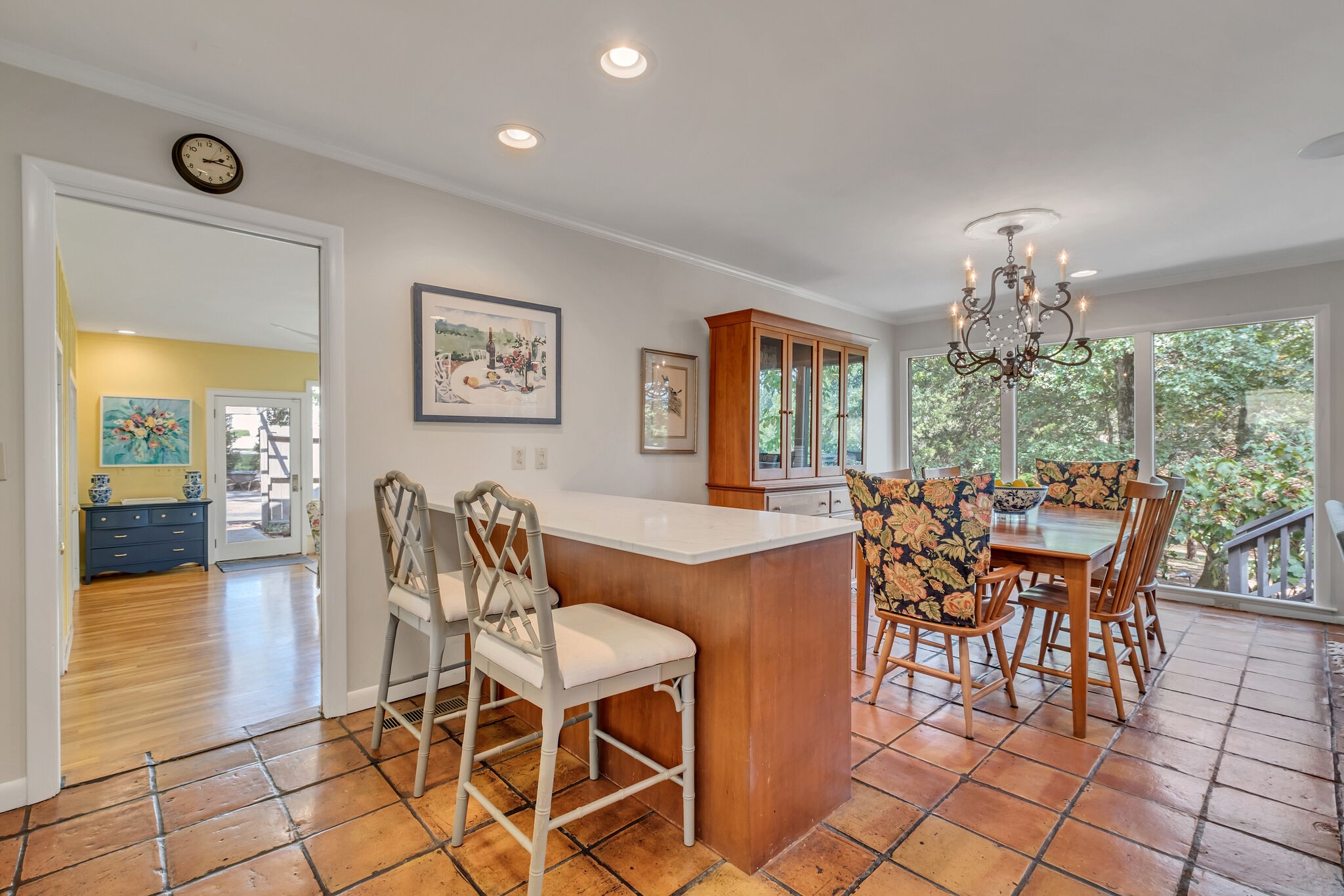4530 Everett Dr