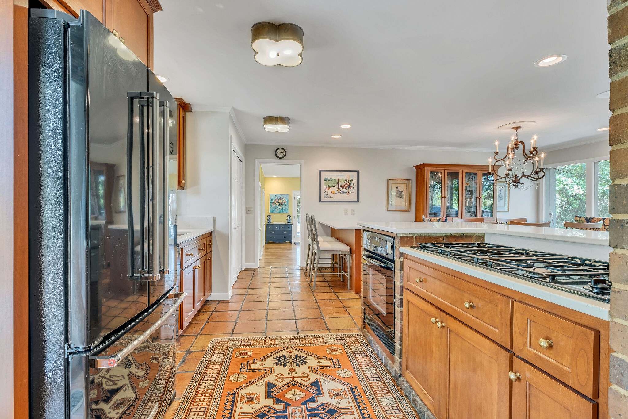 4530 Everett Dr