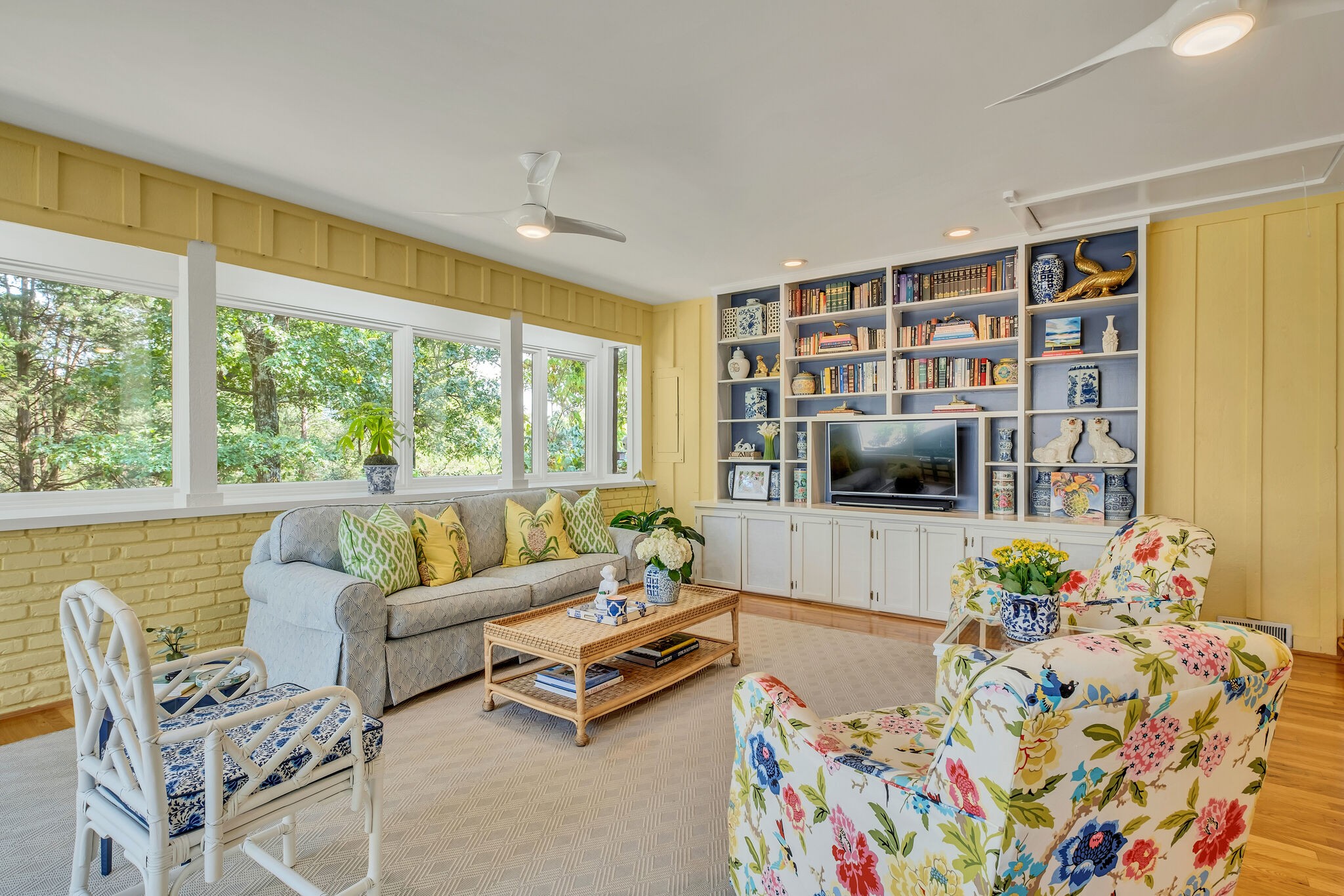 4530 Everett Dr