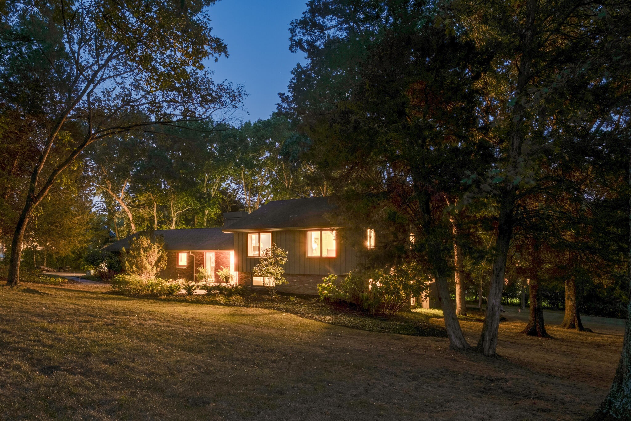 4530 Everett Dr