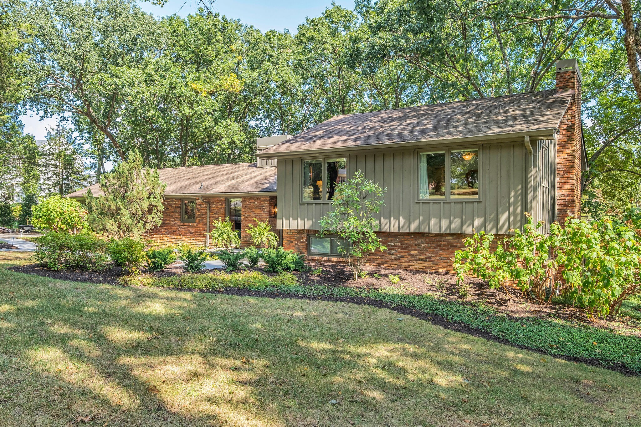 4530 Everett Dr