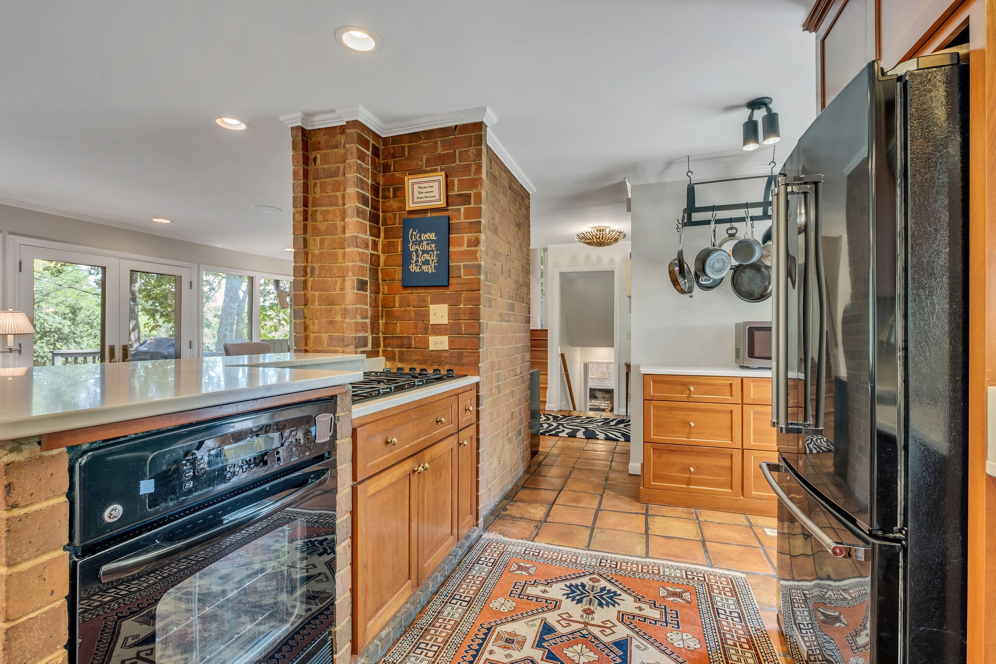 4530 Everett Dr