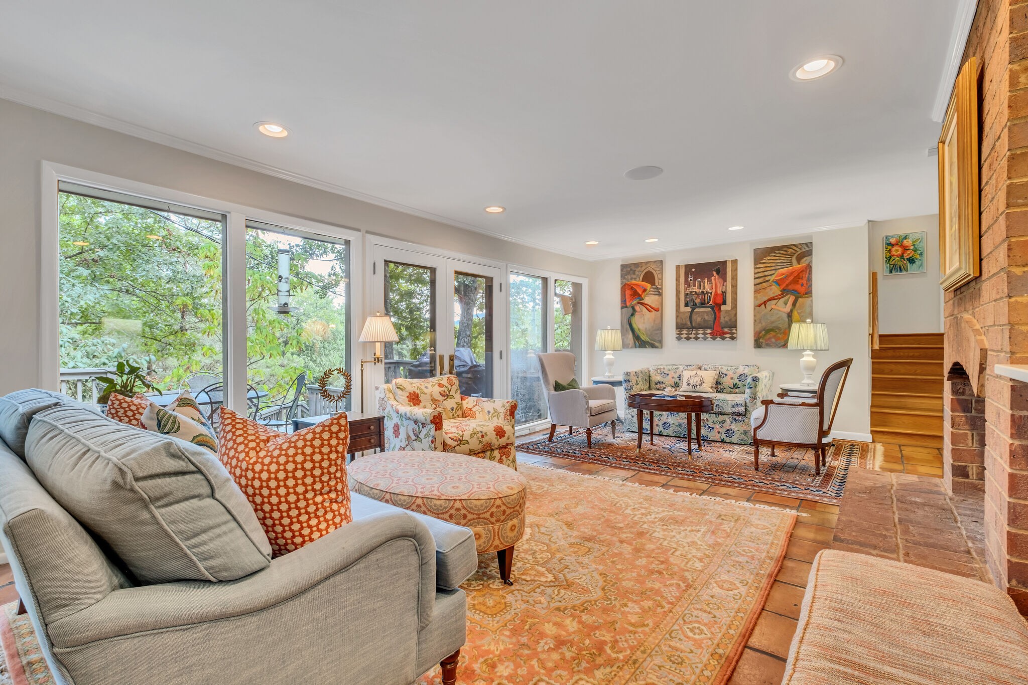 4530 Everett Dr