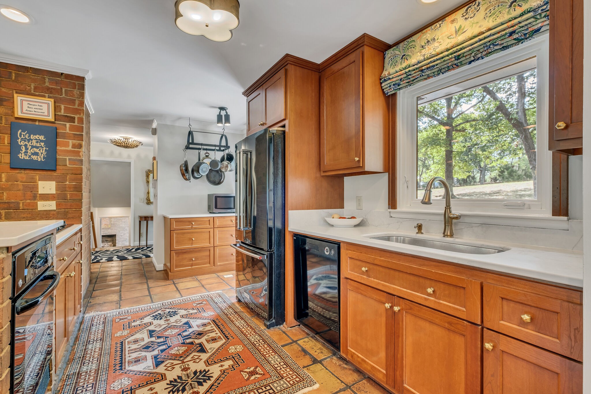 4530 Everett Dr