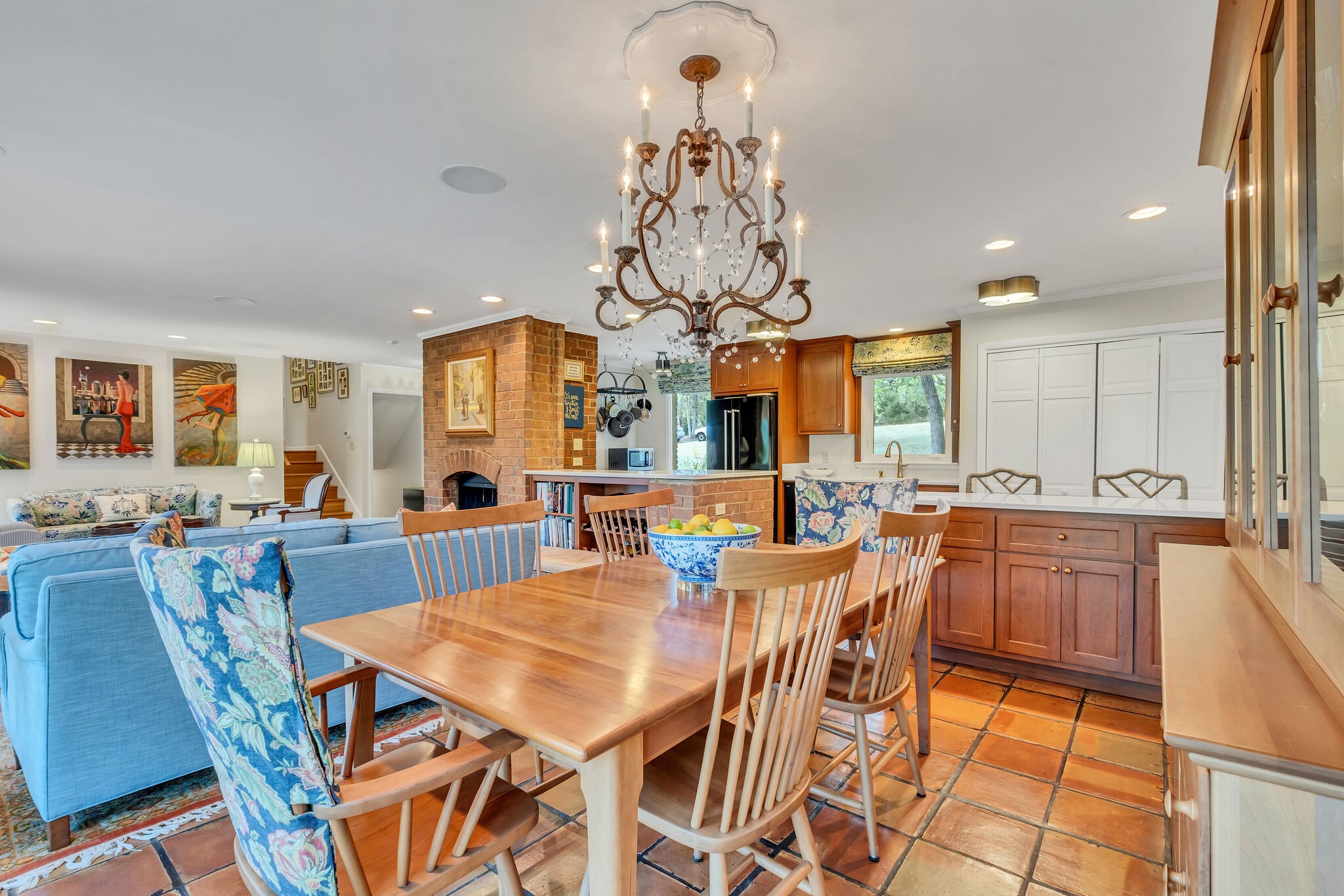 4530 Everett Dr