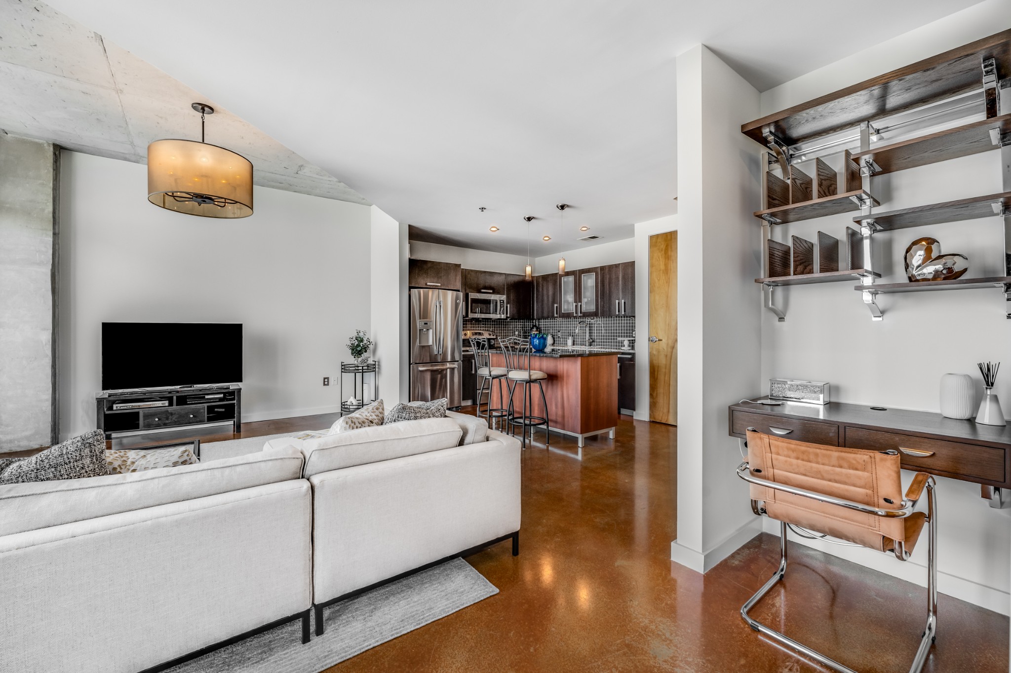 600 12th Ave, S Unit: 1703