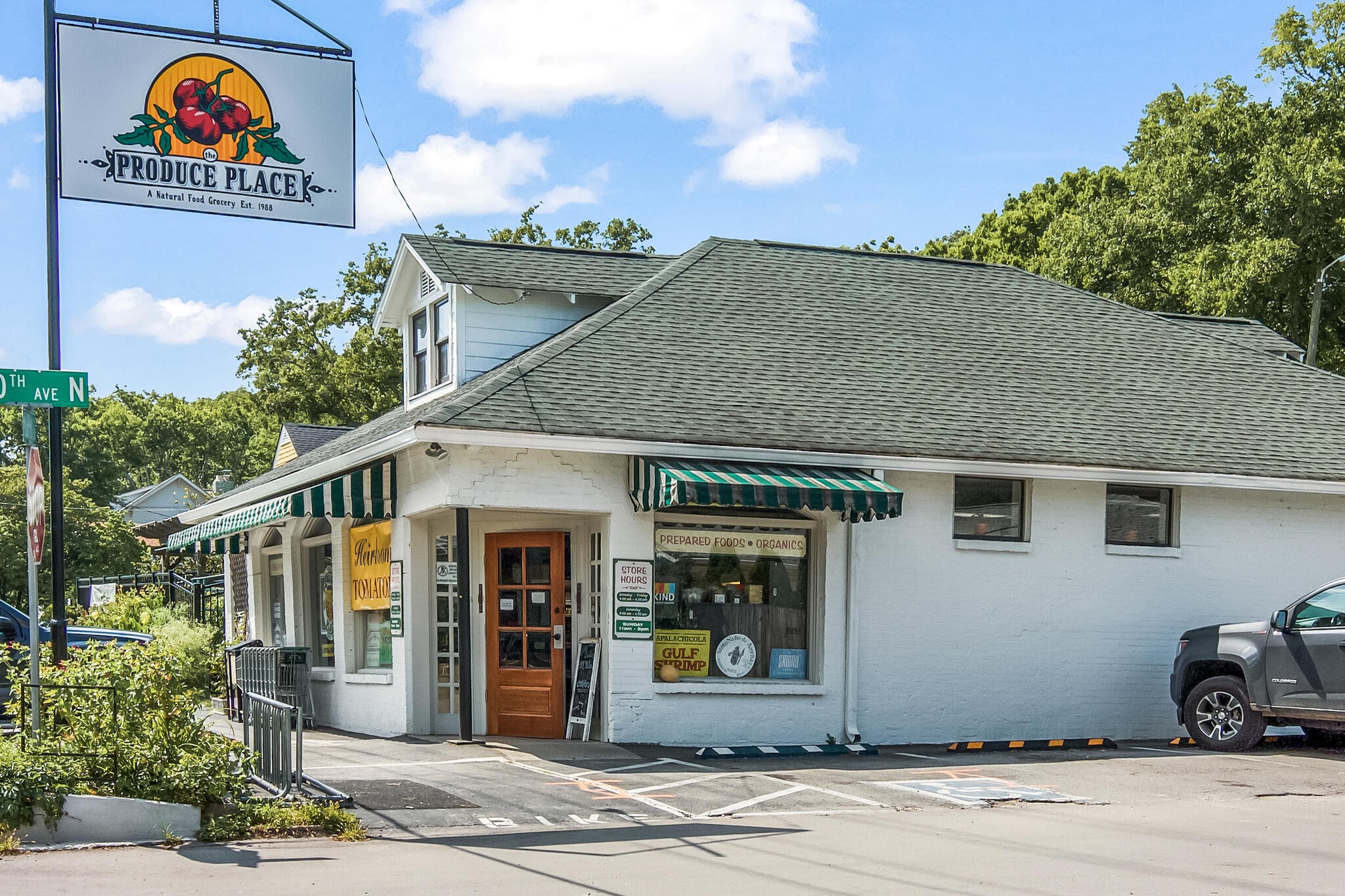 205 Leonard Ave