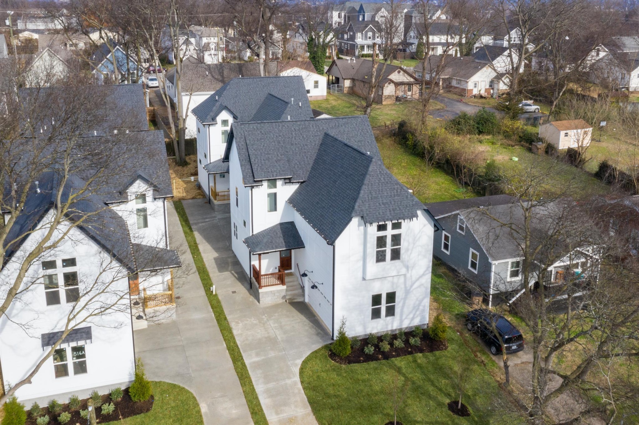 516A Moore Ave