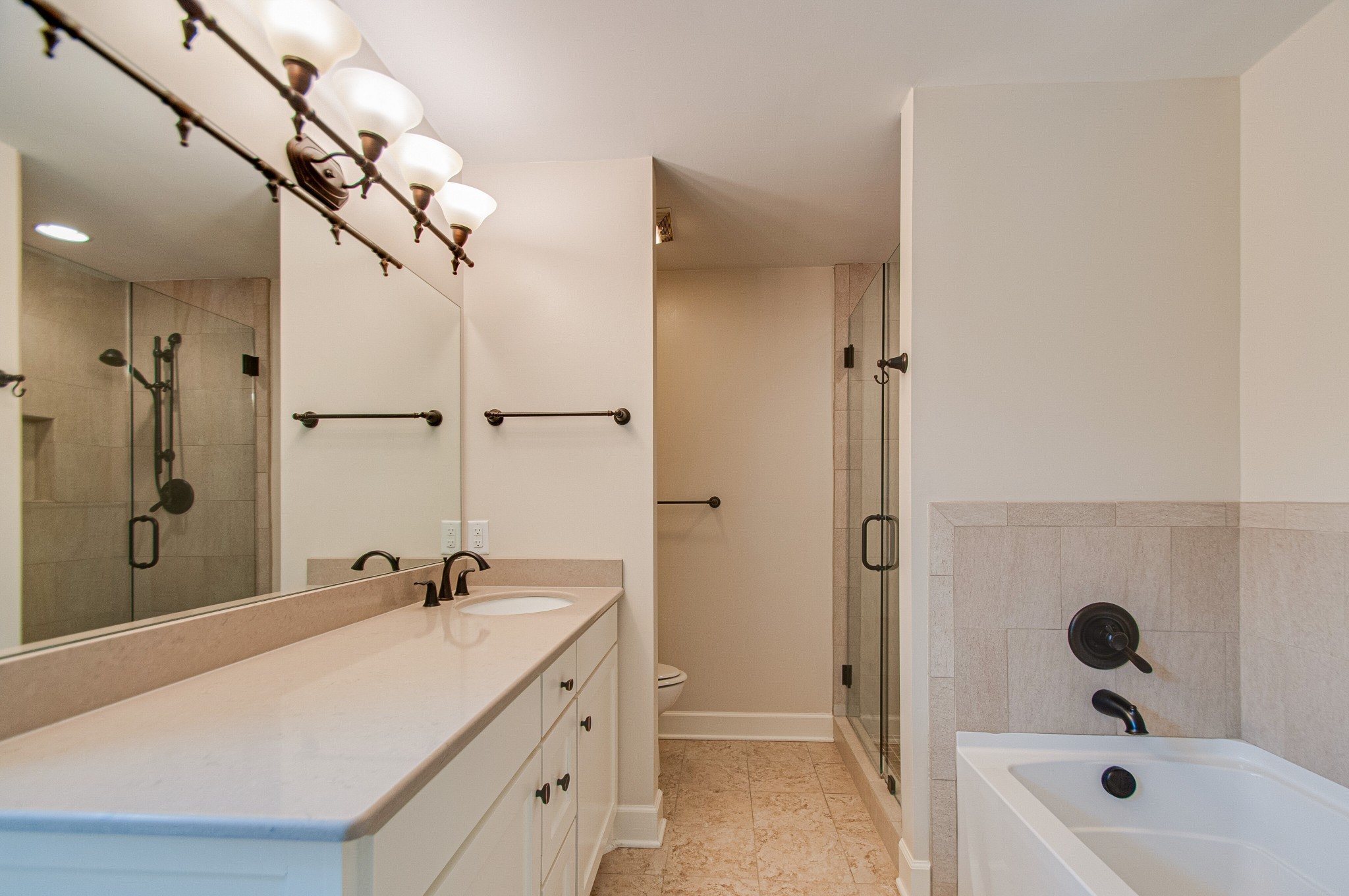 312 Fairbourne Grn