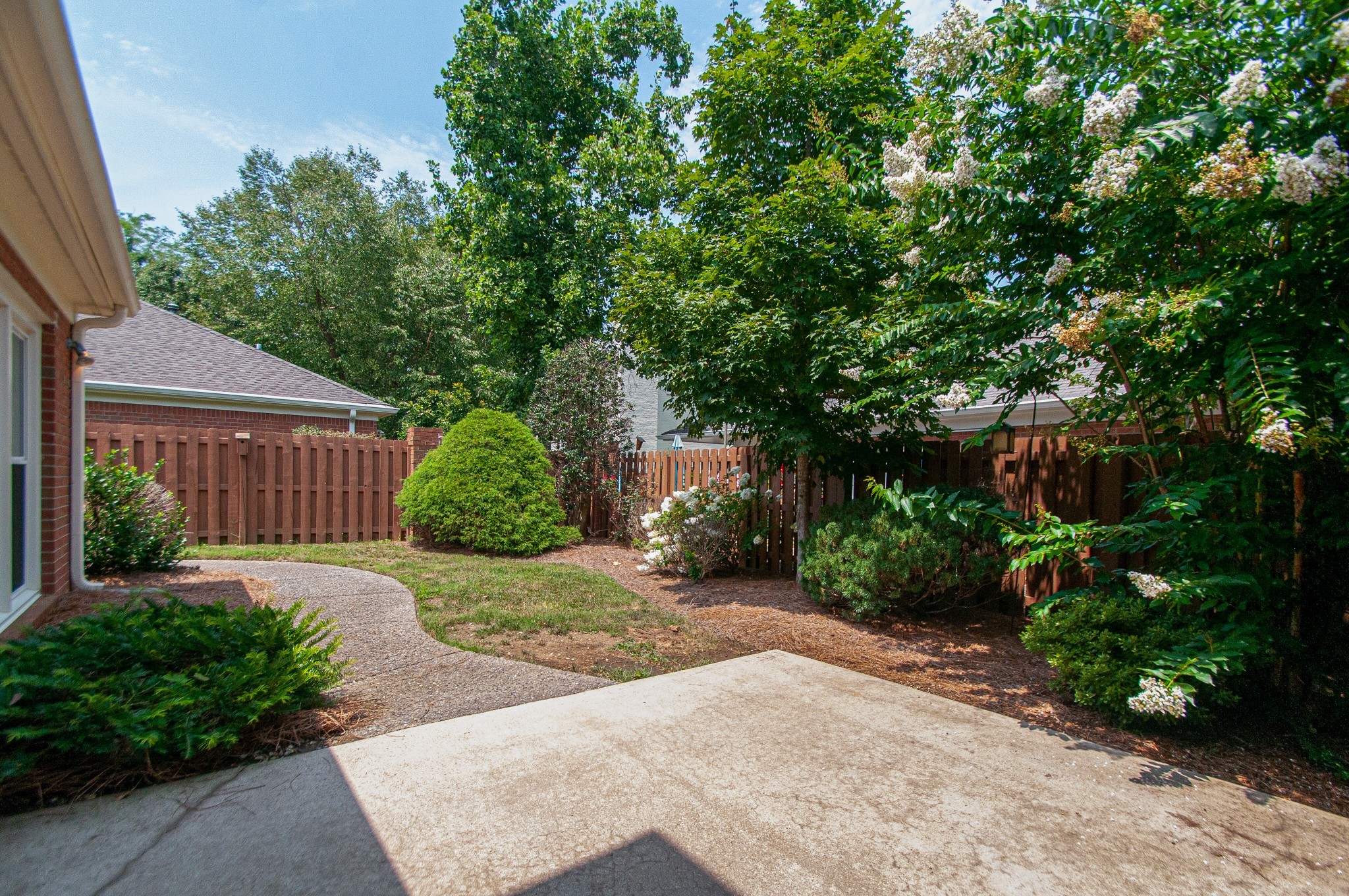 312 Fairbourne Grn
