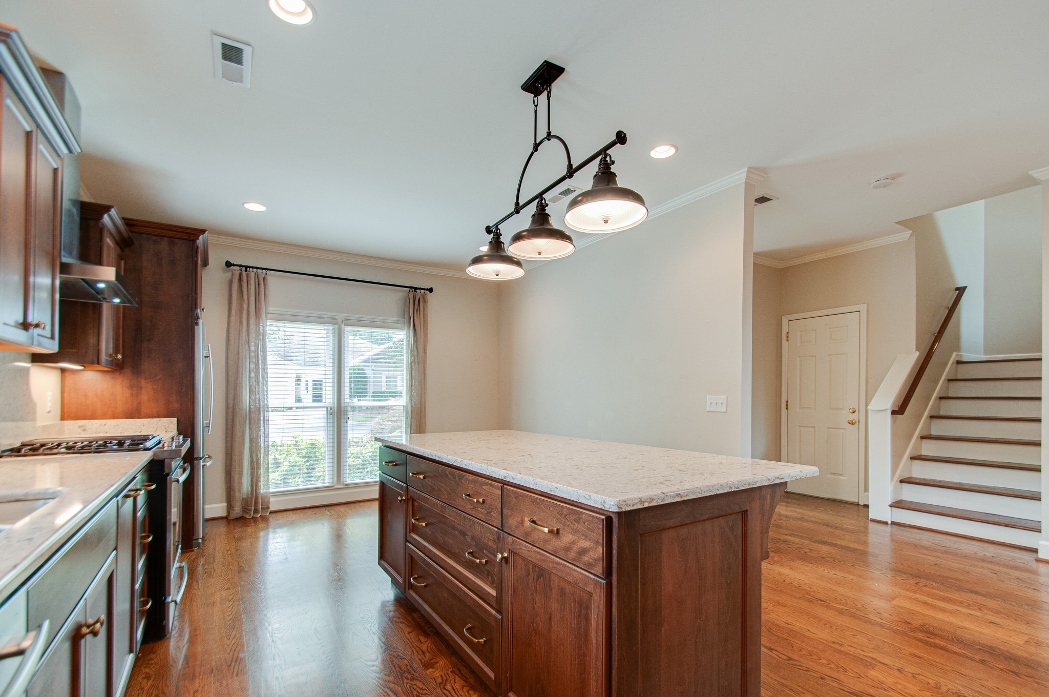 312 Fairbourne Grn