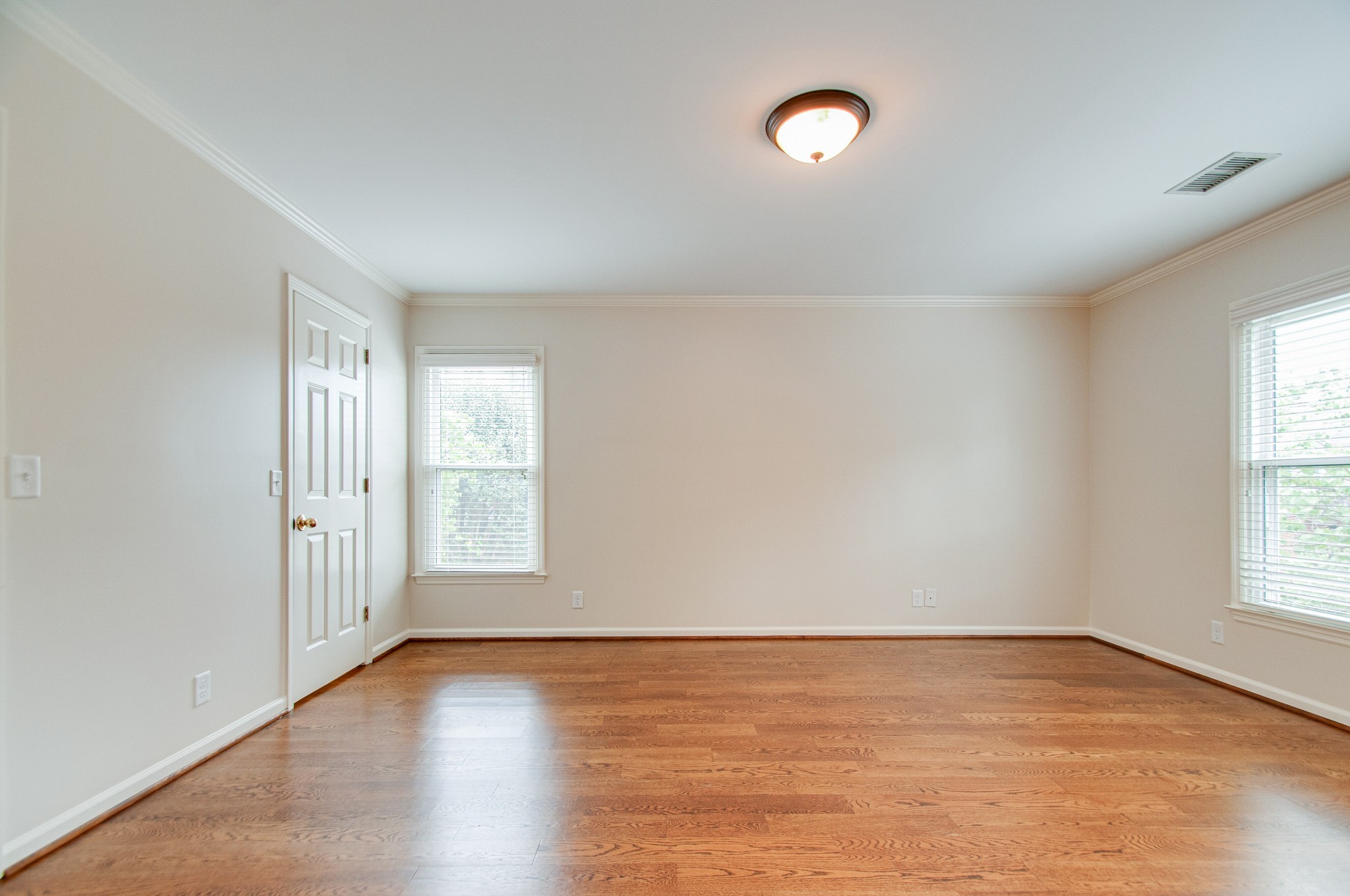 312 Fairbourne Grn