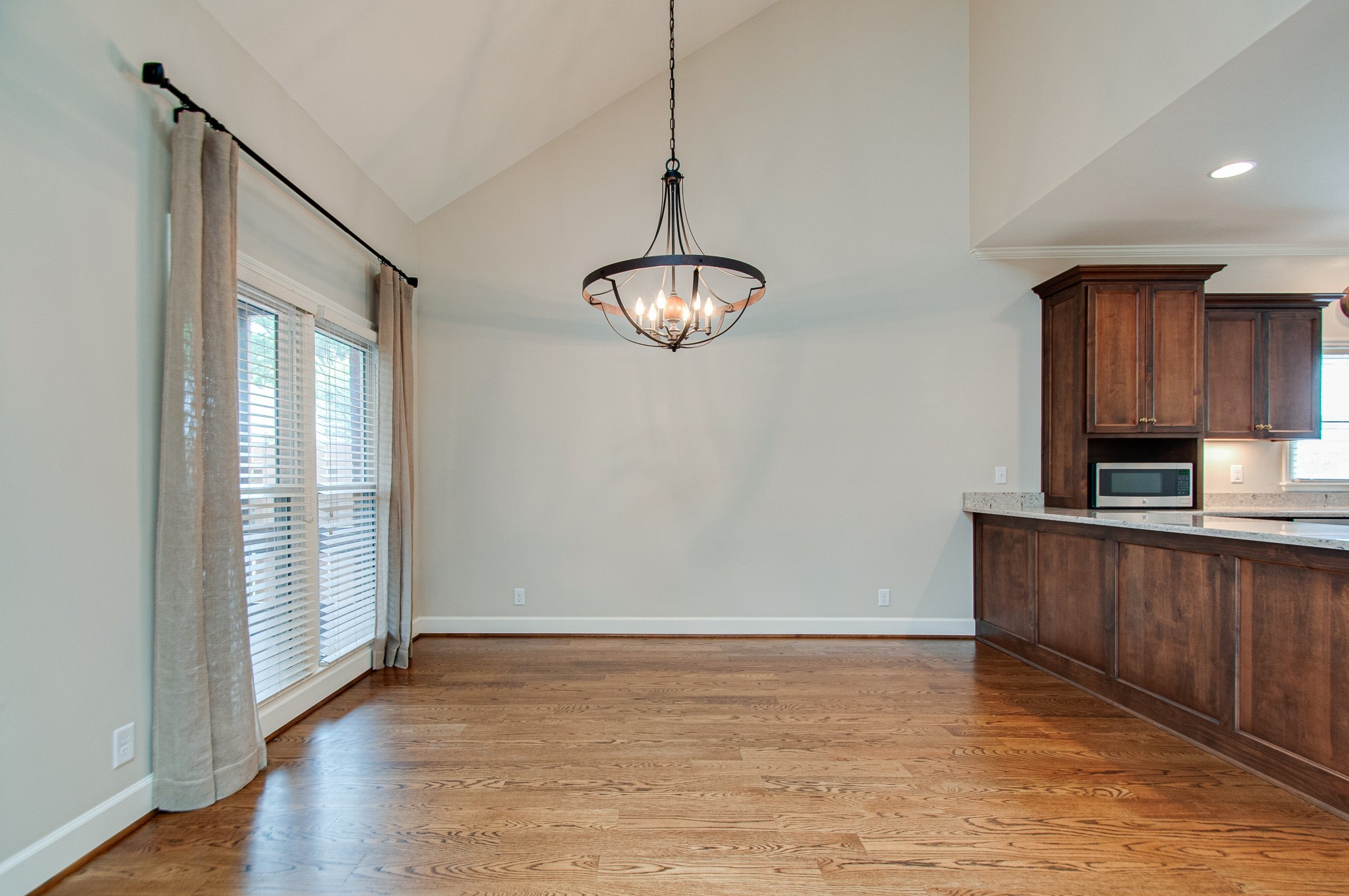 312 Fairbourne Grn