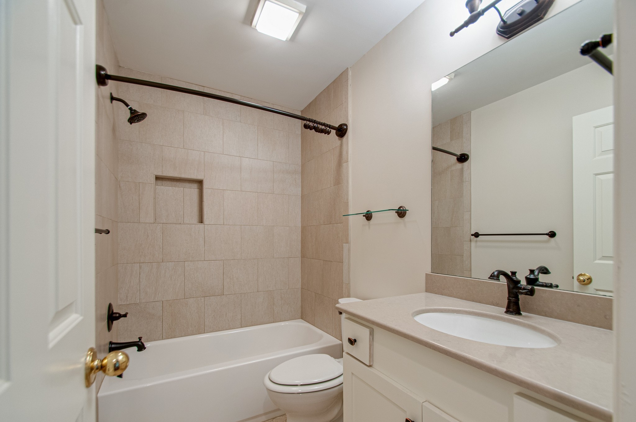 312 Fairbourne Grn
