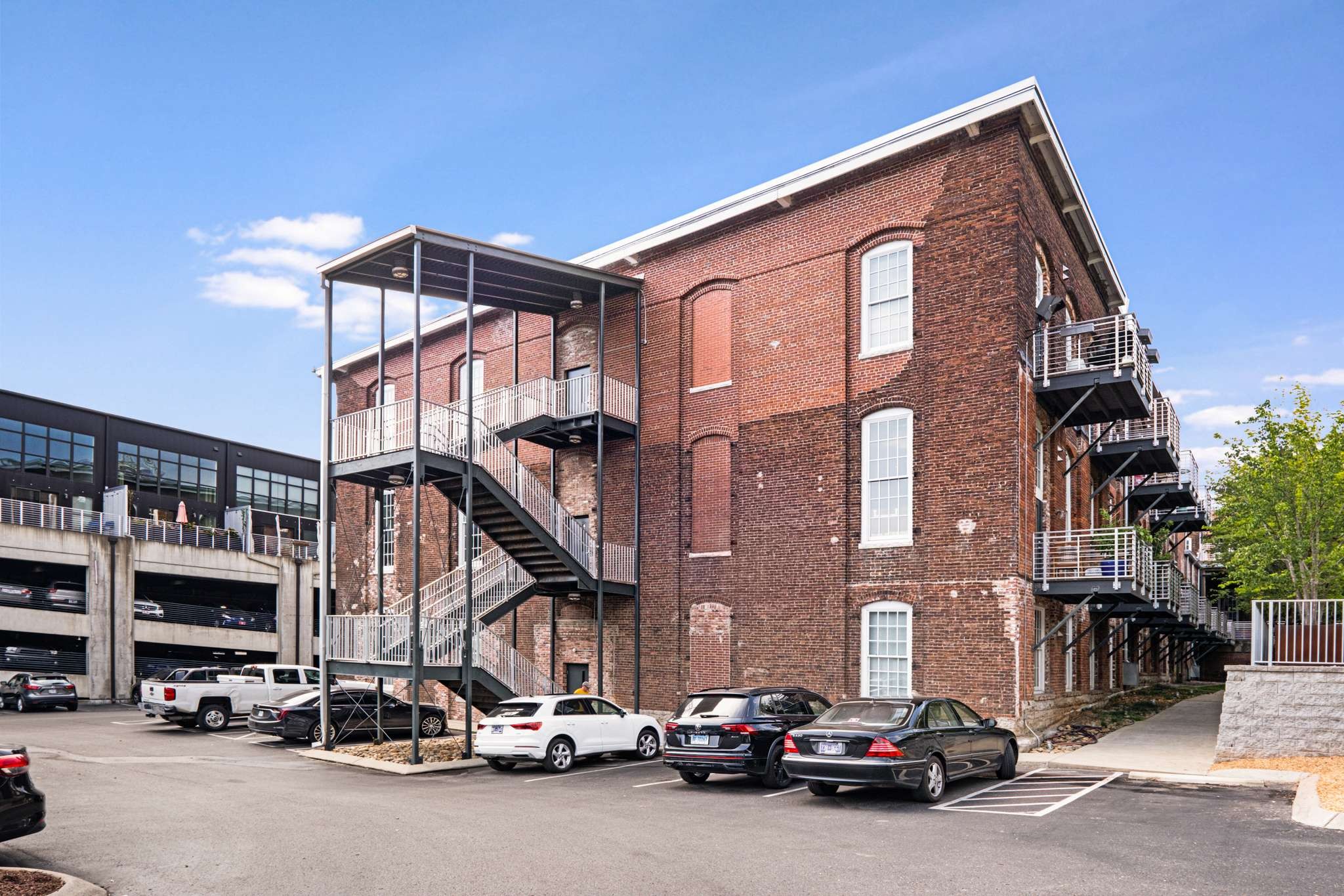 1350 Rosa L Parks Blvd Unit: 369