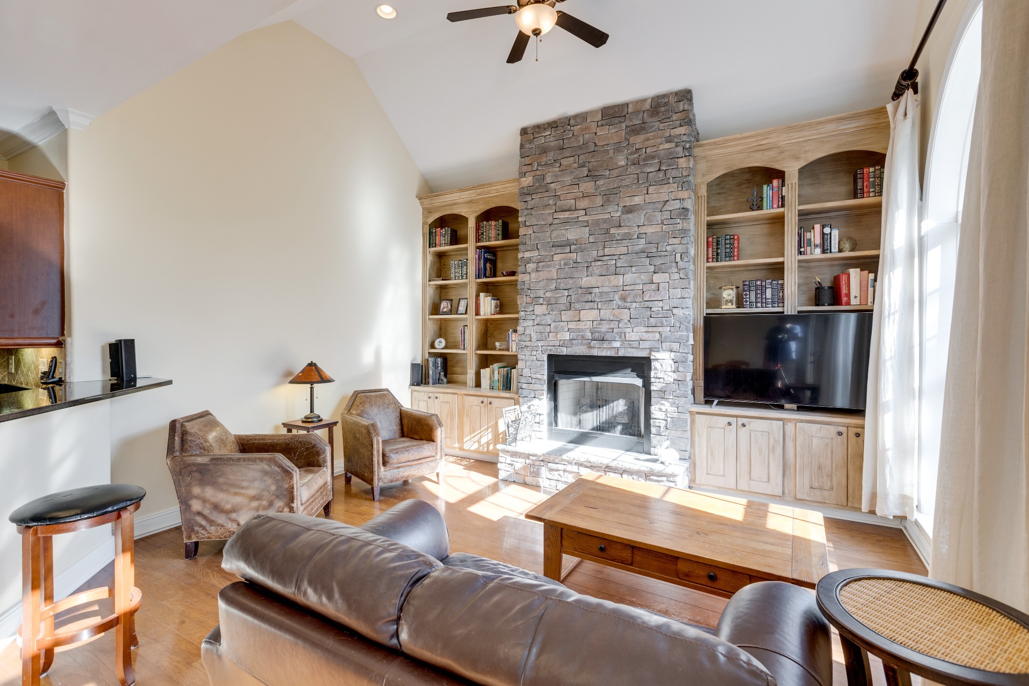 505 Summit Oaks Ct