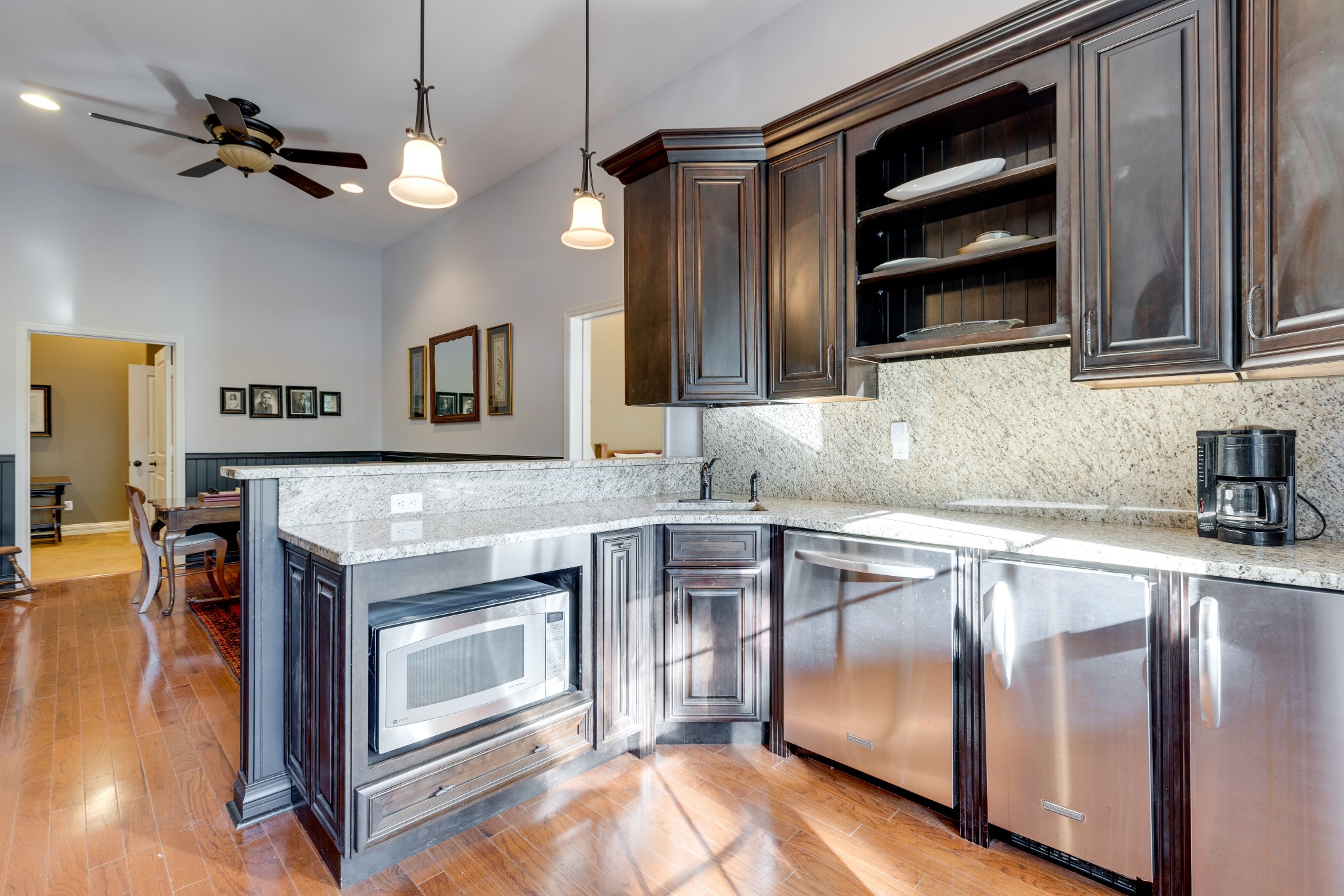505 Summit Oaks Ct