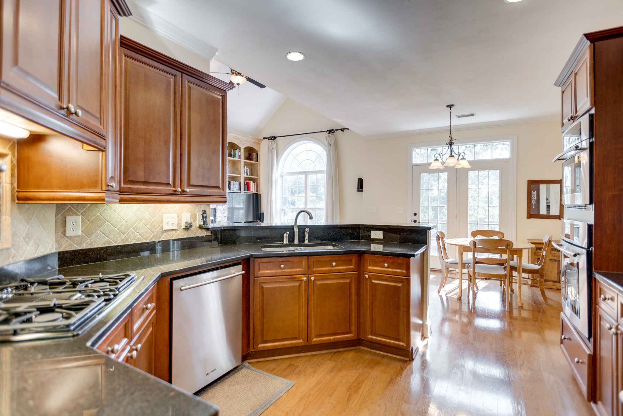 505 Summit Oaks Ct