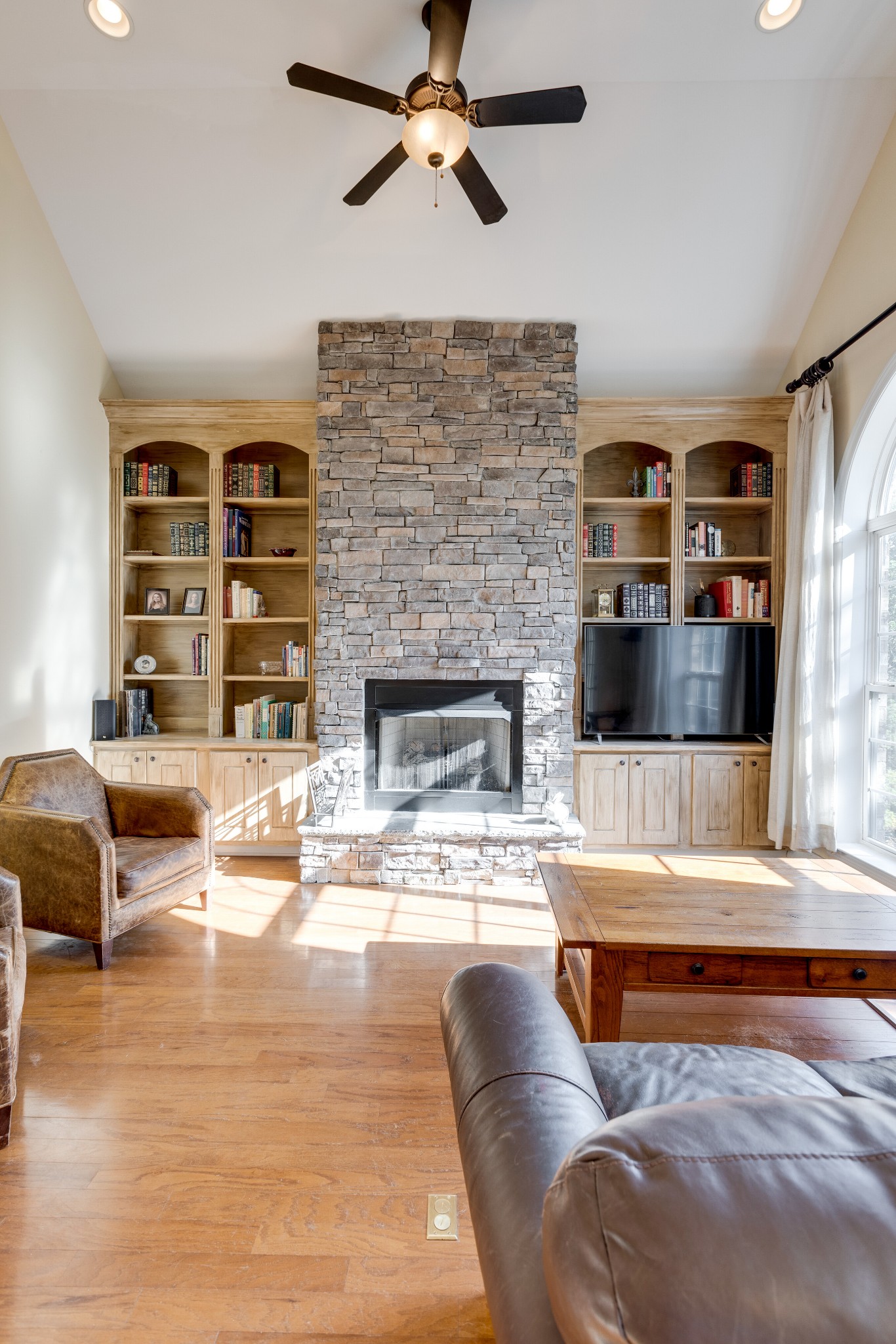 505 Summit Oaks Ct