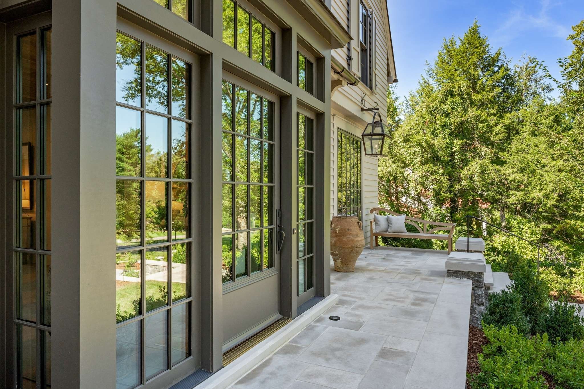 325 Walnut Dr