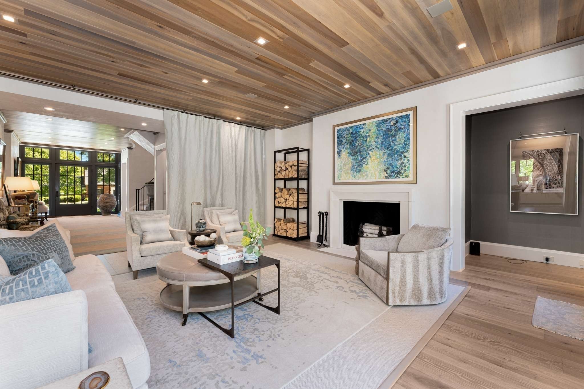 325 Walnut Dr