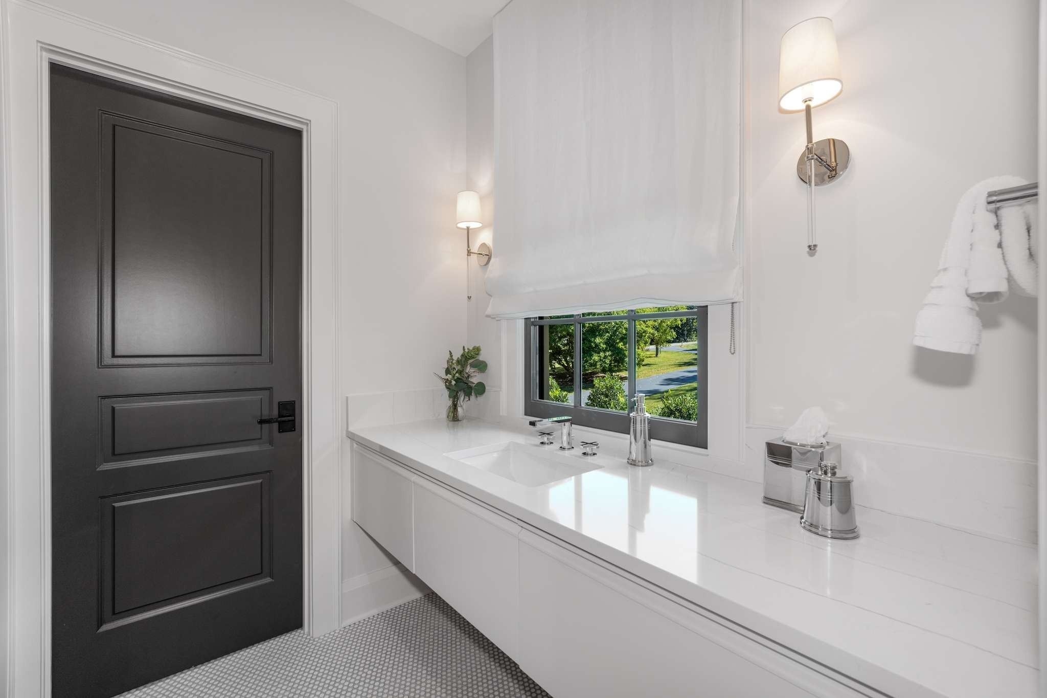 325 Walnut Dr