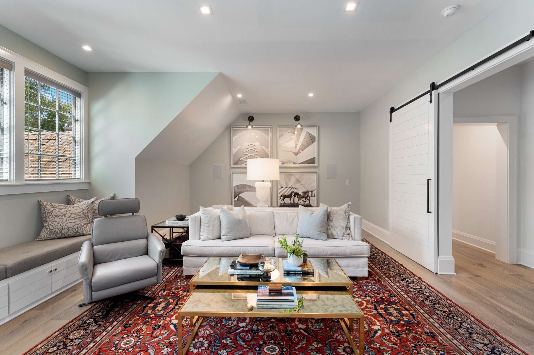 325 Walnut Dr