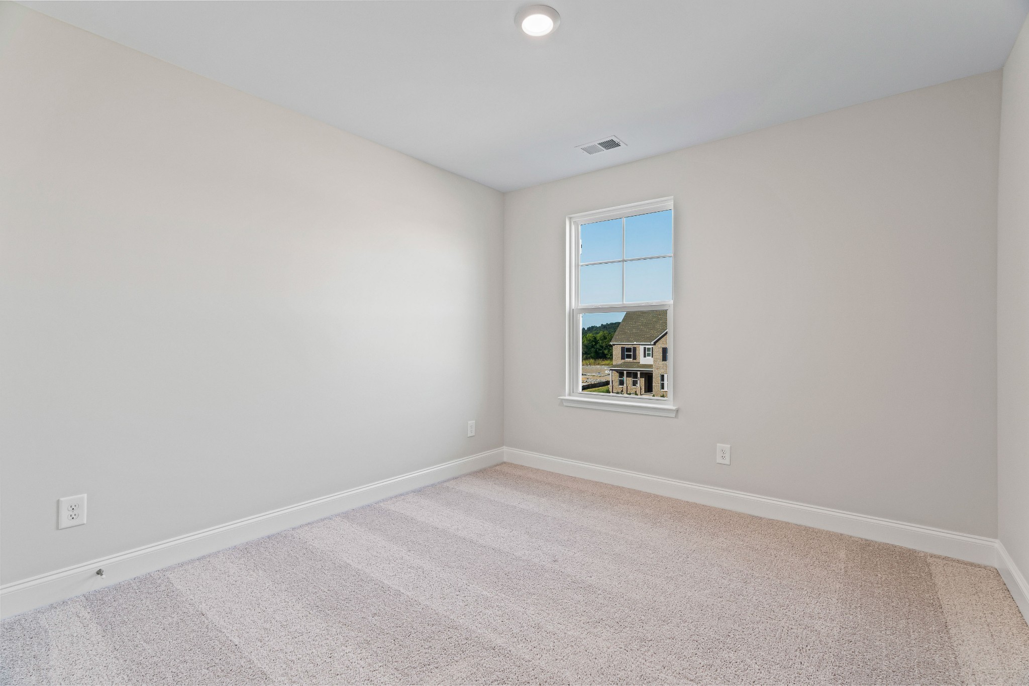 710 Hahn Ct