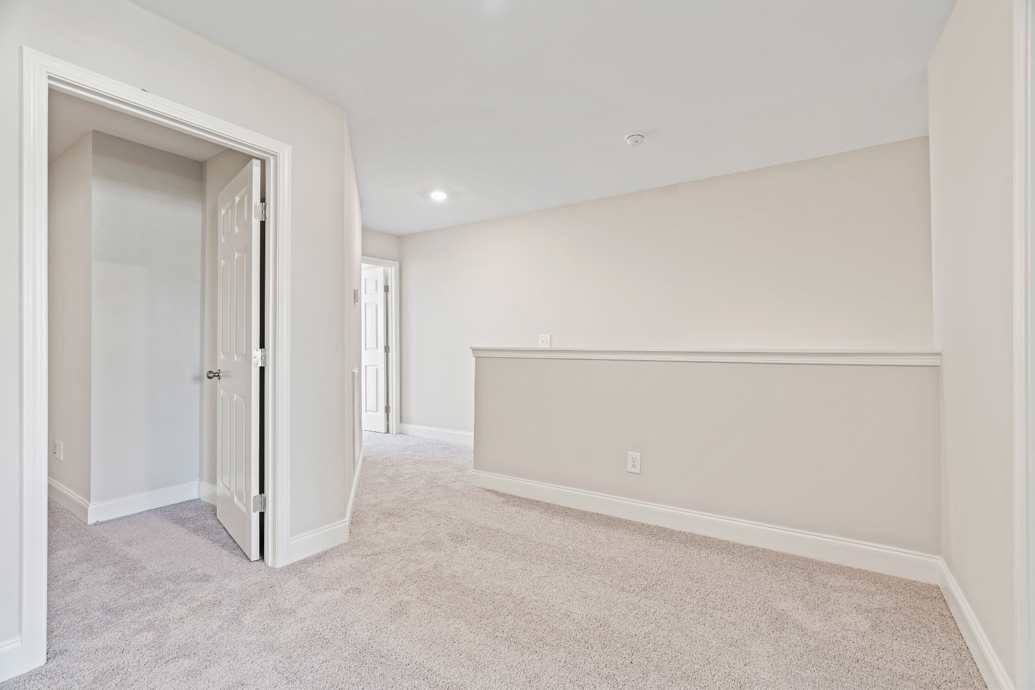 710 Hahn Ct