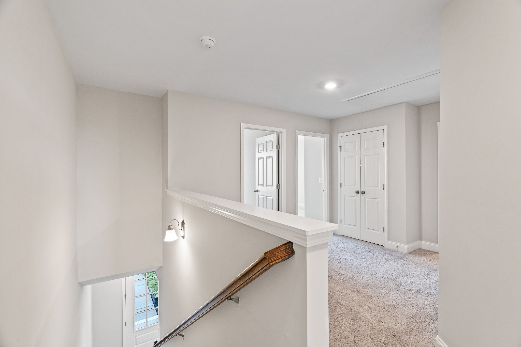 710 Hahn Ct