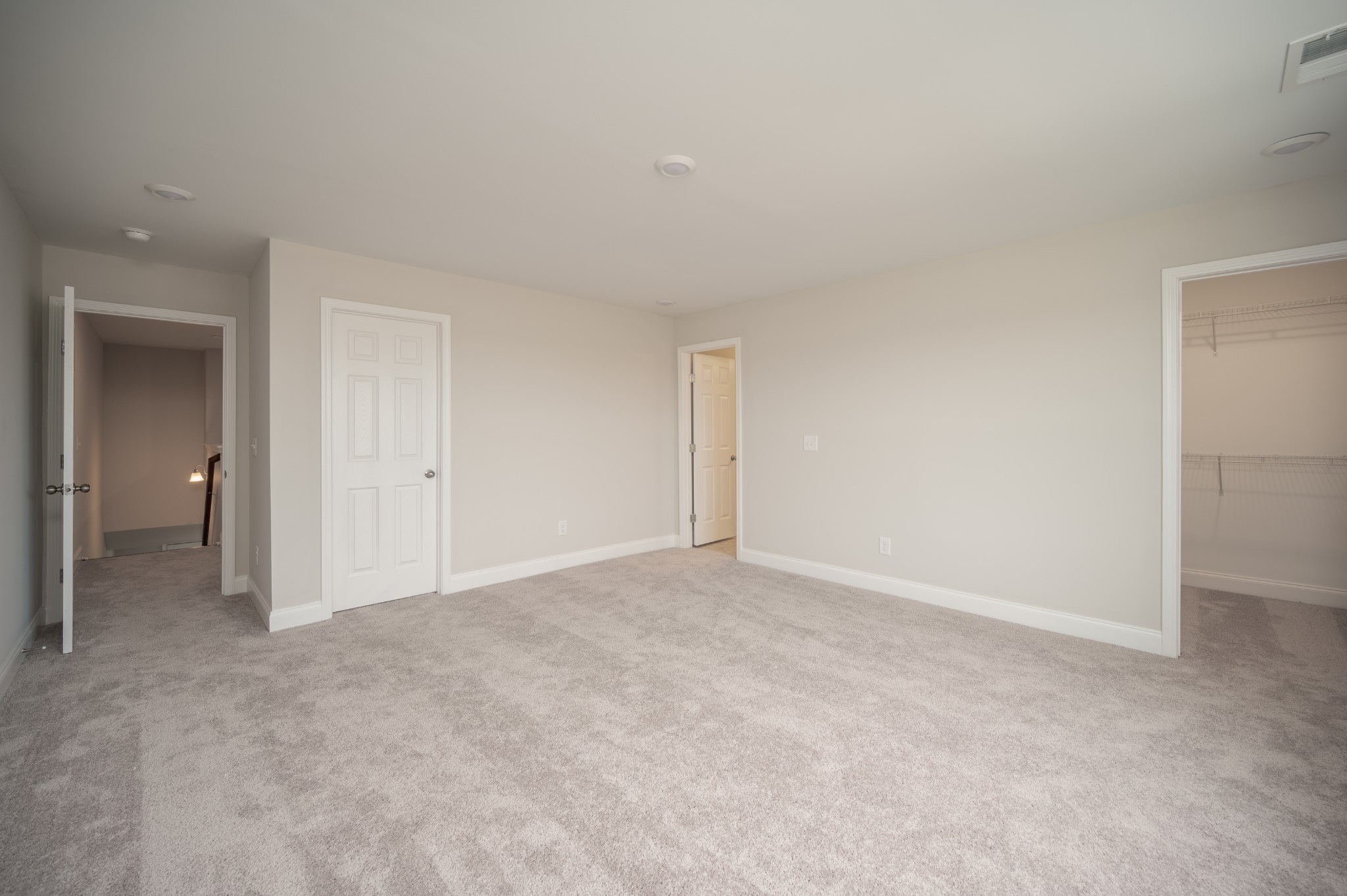 710 Hahn Ct