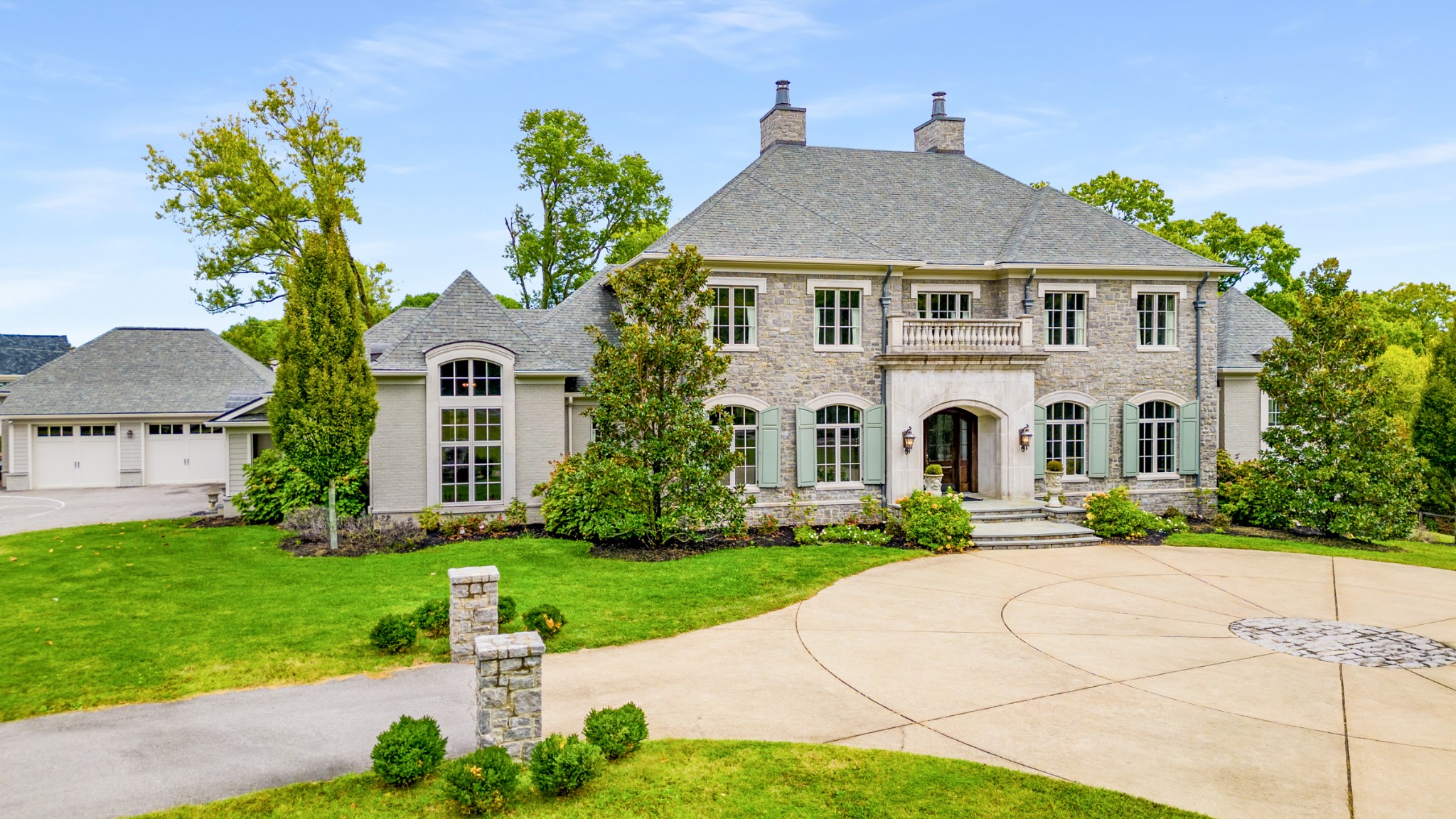 956 Tyne Blvd
