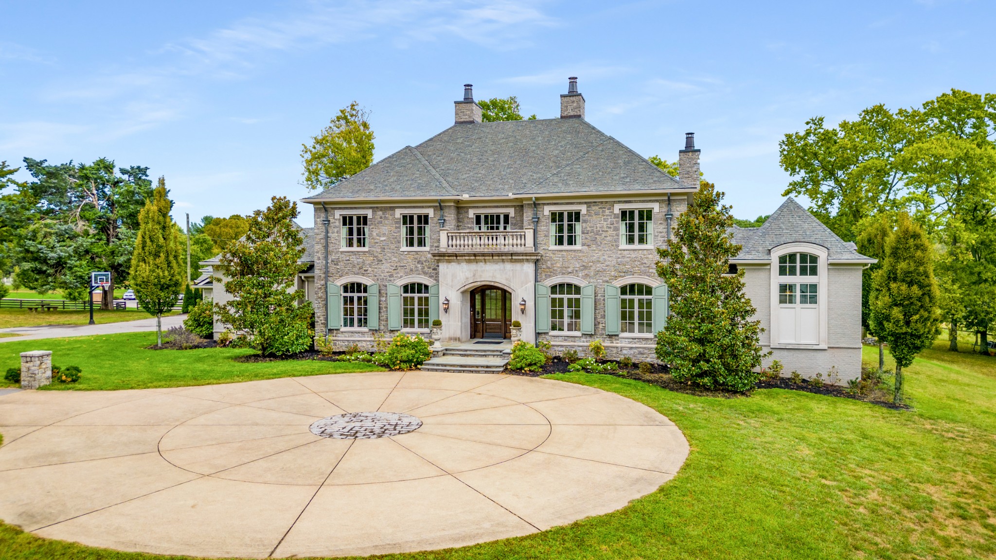 956 Tyne Blvd