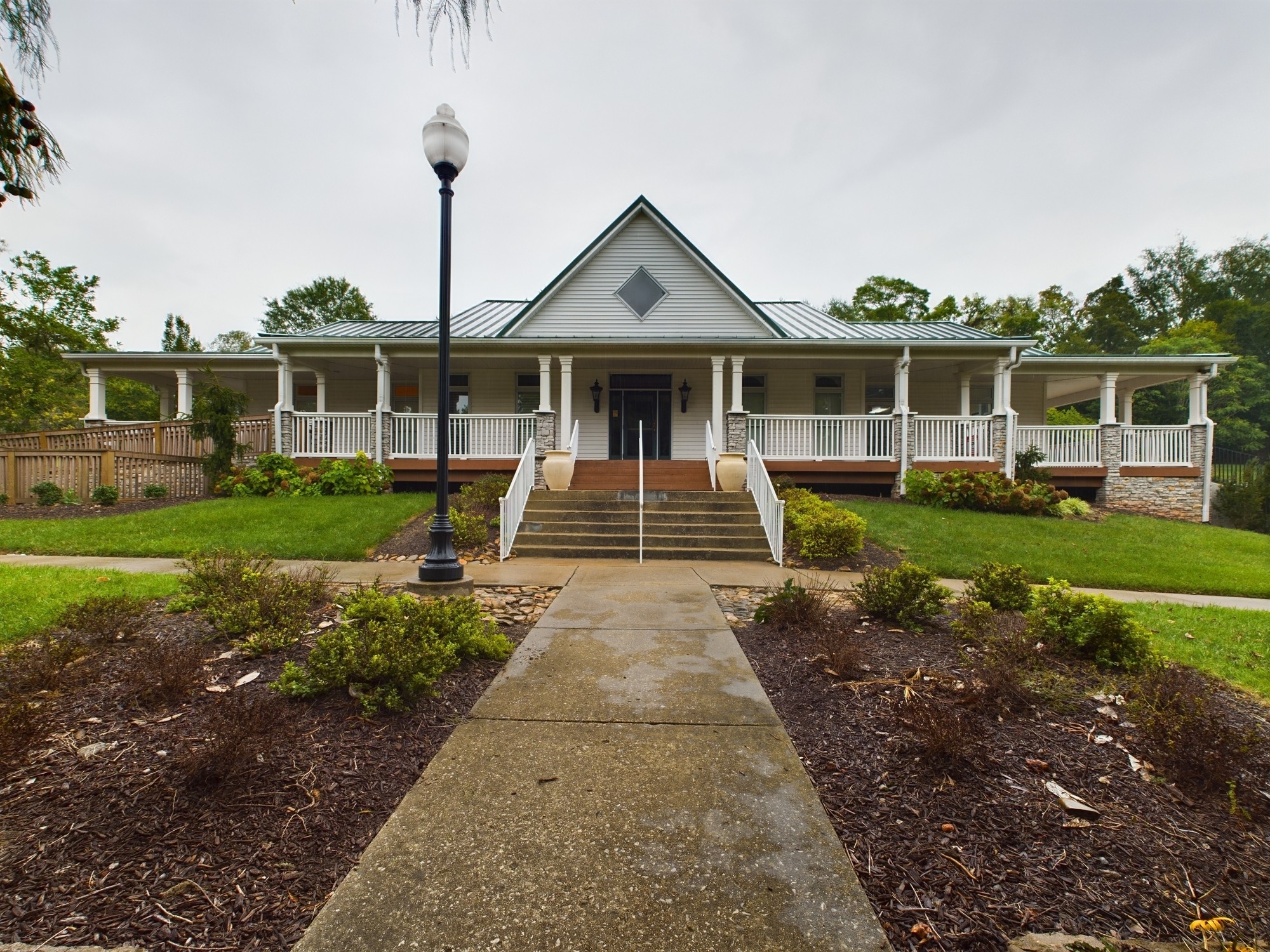 1702 Players Mill Rd