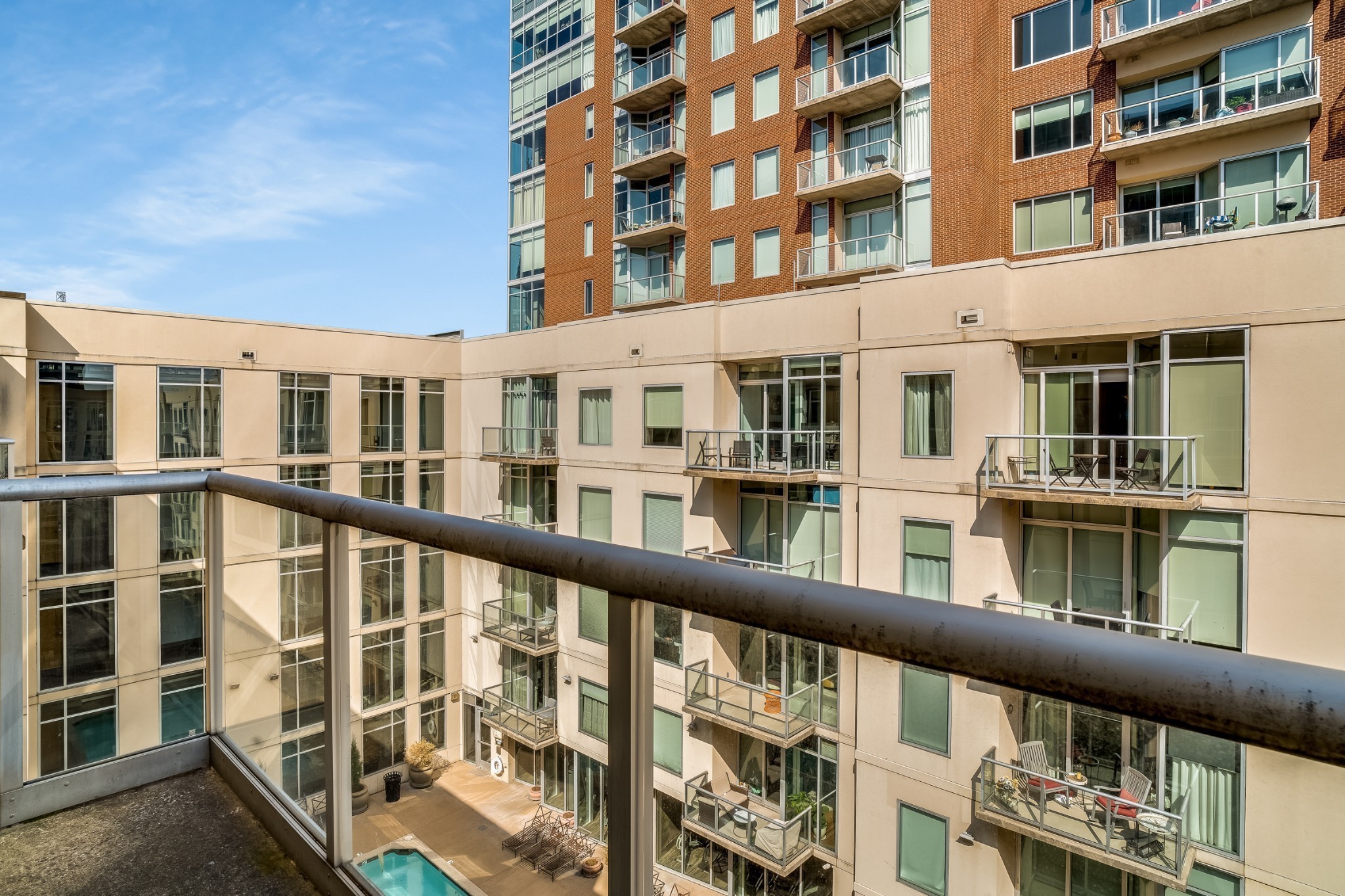 600 12th Ave, S Unit: 819