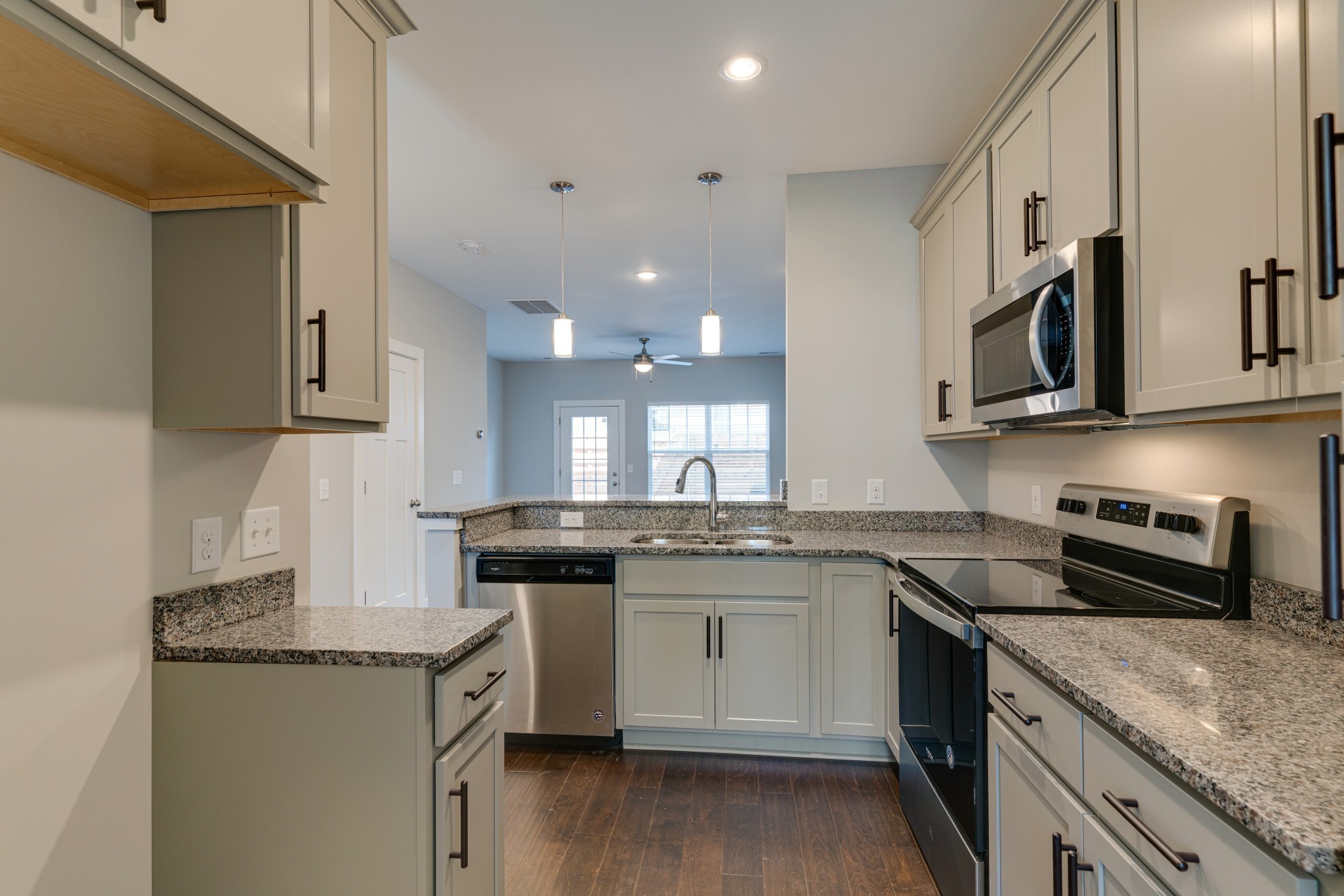 2265 Bayport Ave Unit: 238