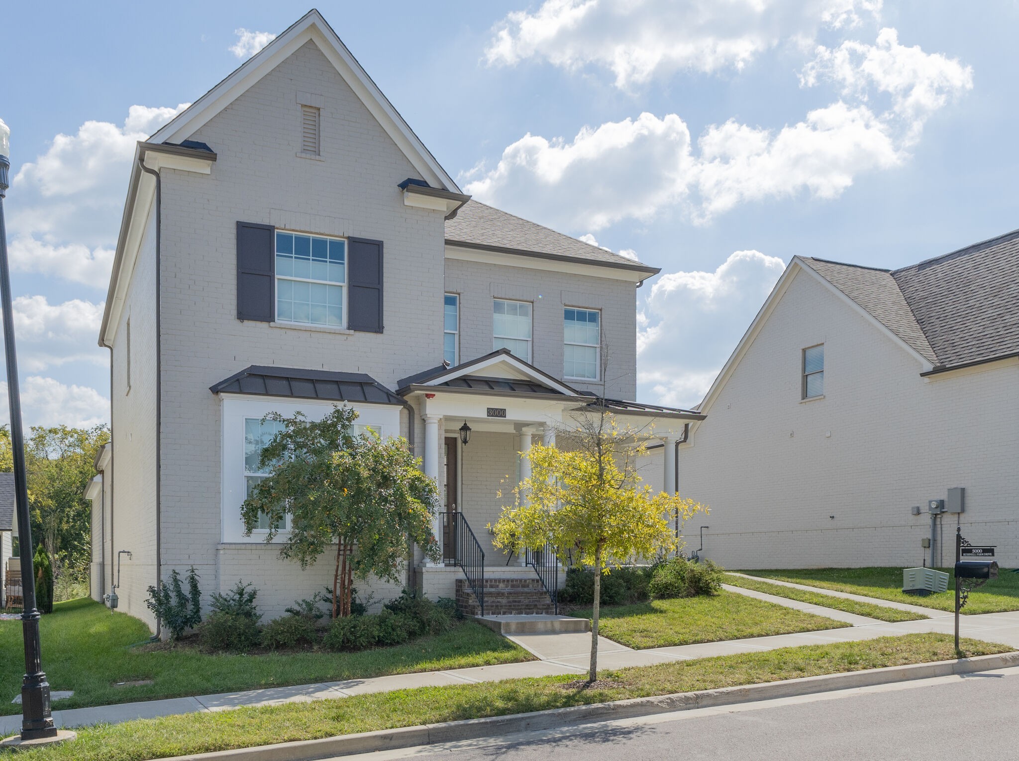 3000 Bushnell Farm Dr