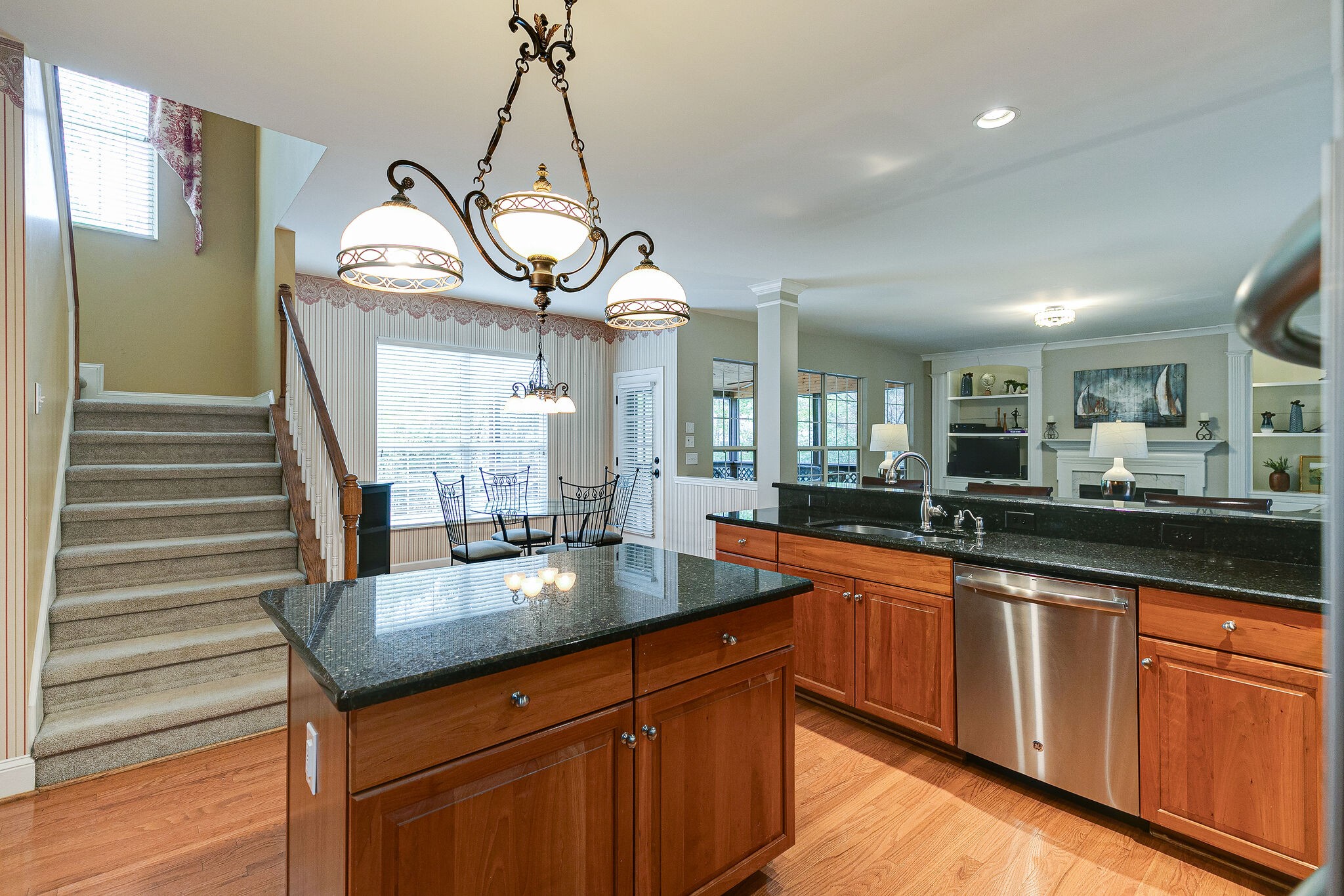 8012 Pine Forest Dr