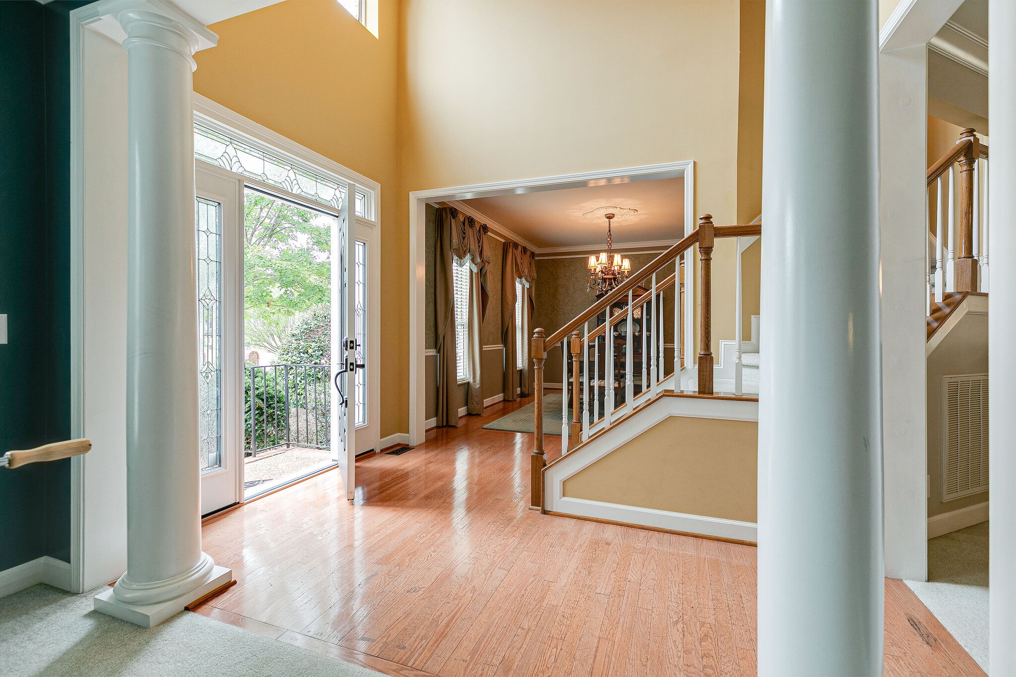 8012 Pine Forest Dr