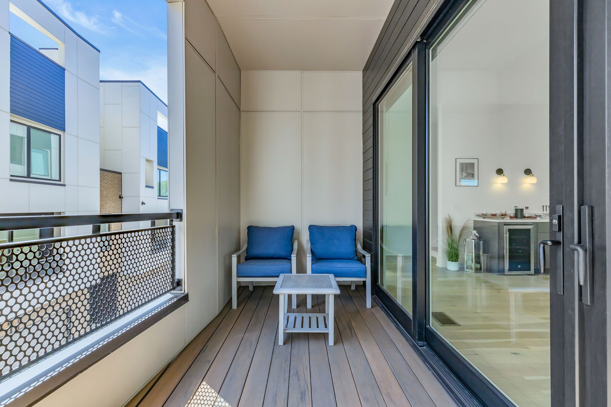 1242 2nd Ave, S Unit: 3