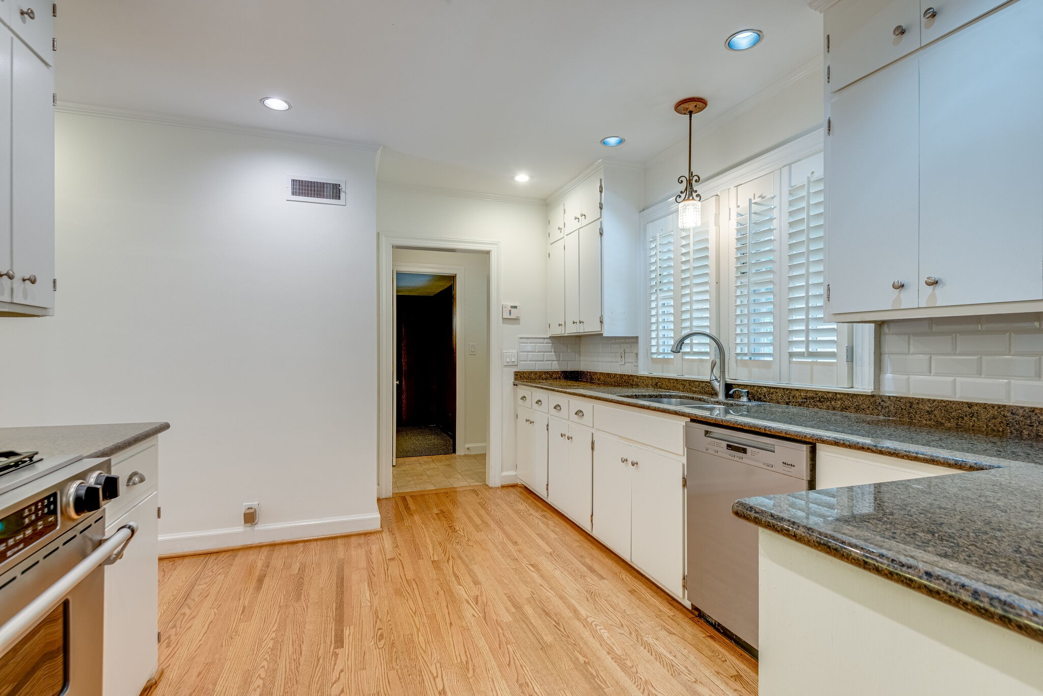 6006 Hickory Valley Rd