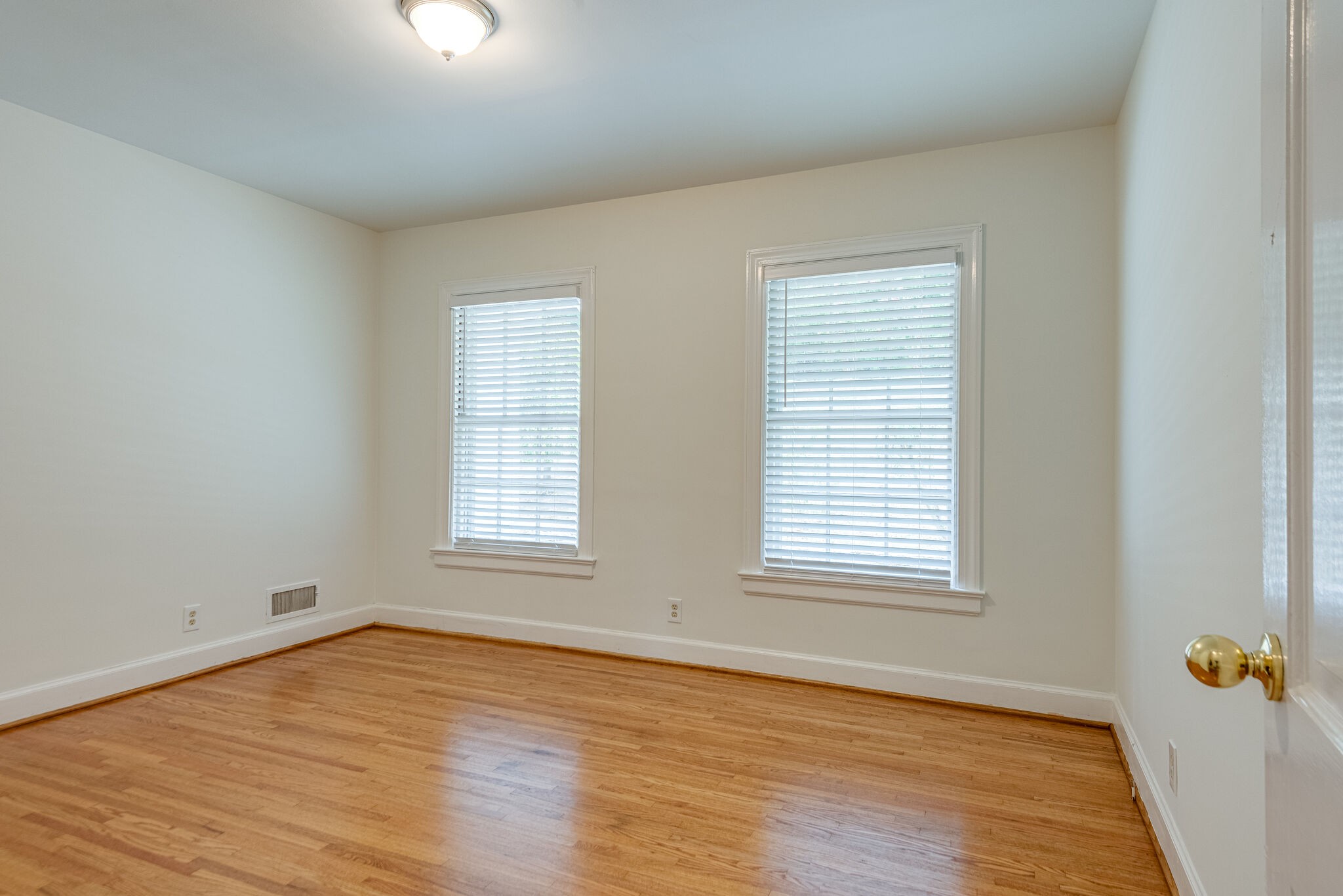 6006 Hickory Valley Rd